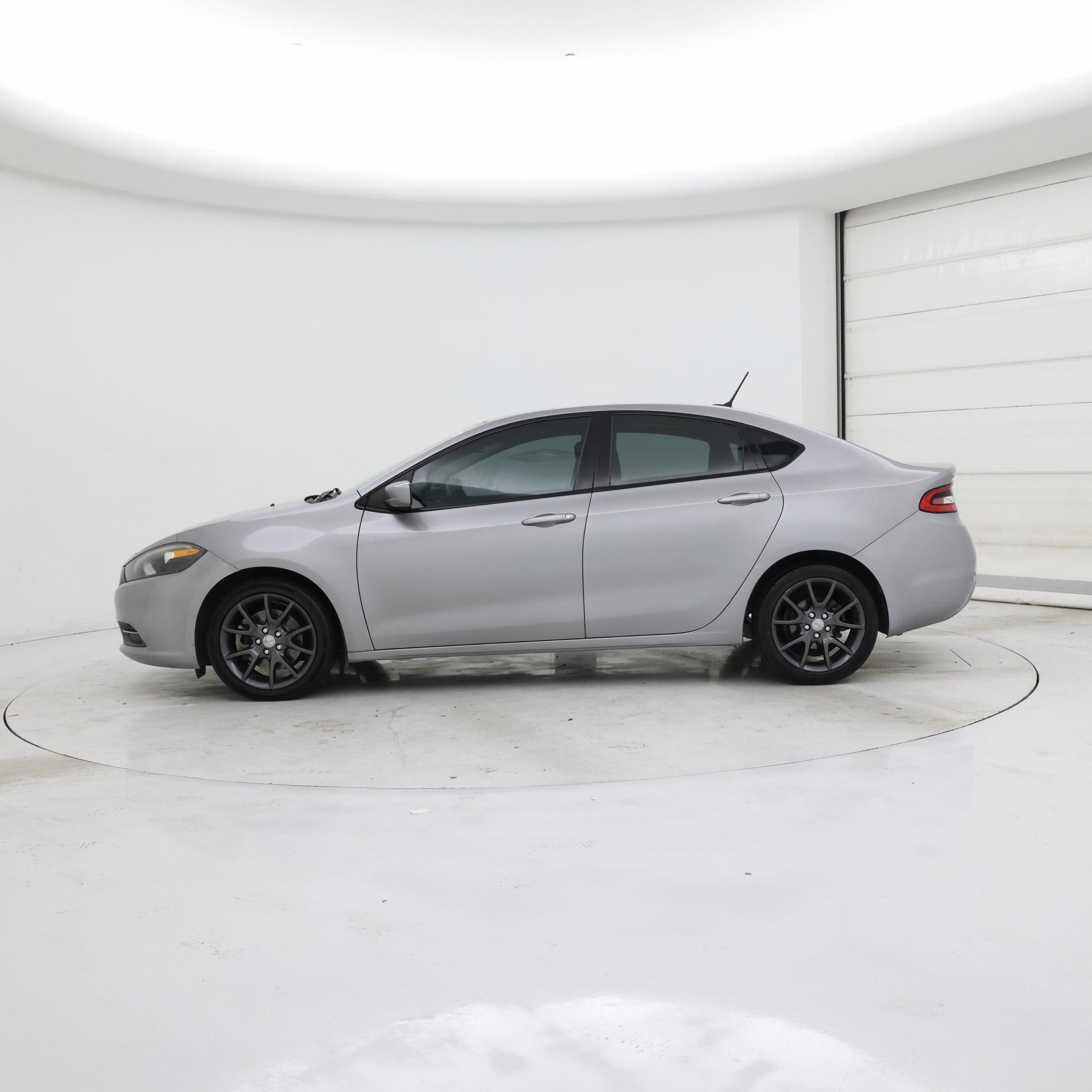 Thumbnail: 2016 Dodge Dart - 3