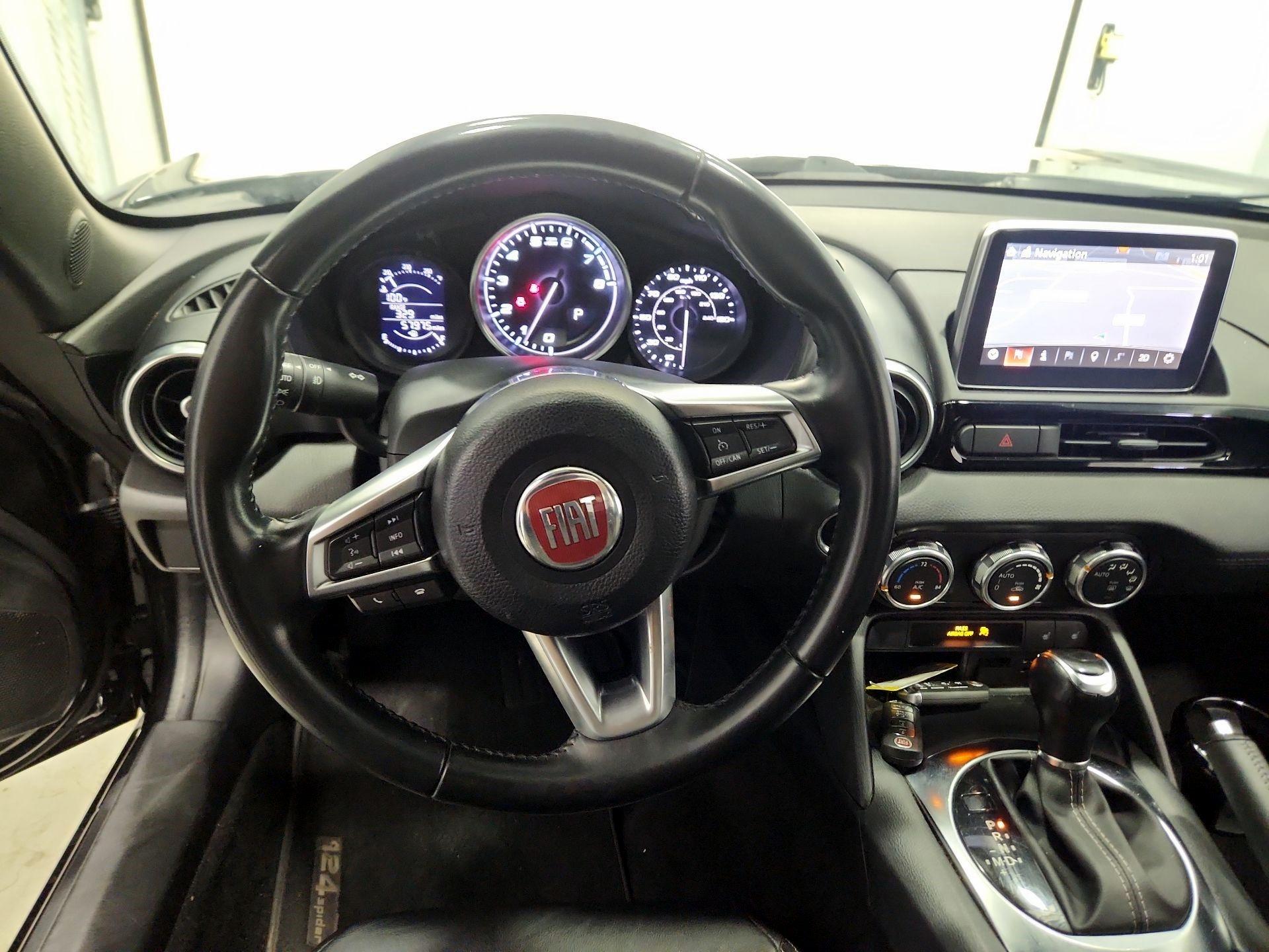 Thumbnail: 2019 Fiat 124 Spider - 10