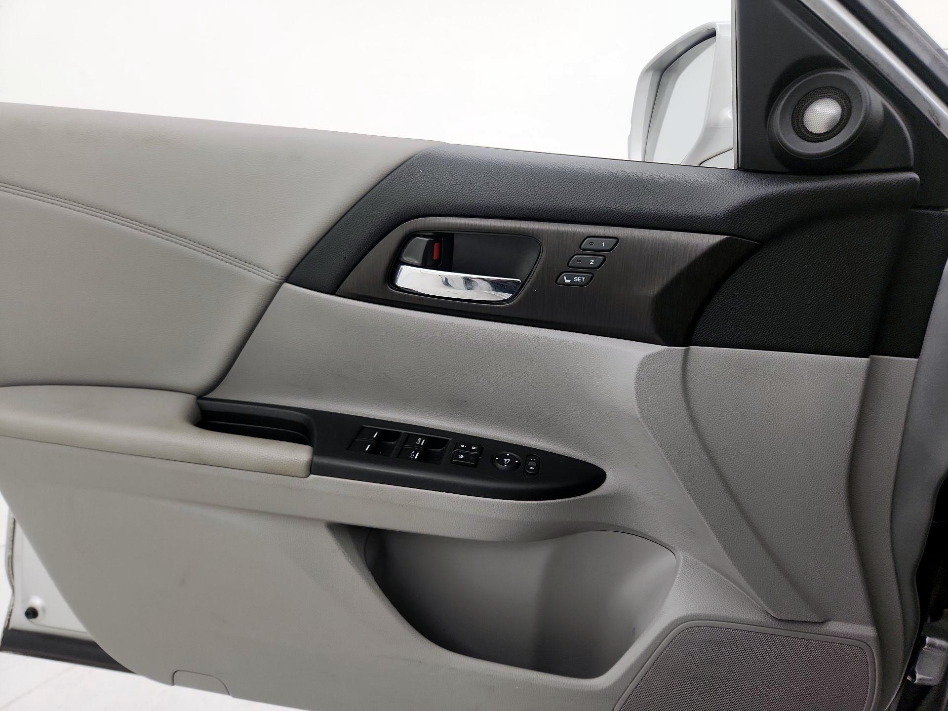 Thumbnail: 2014 Honda Accord - 12