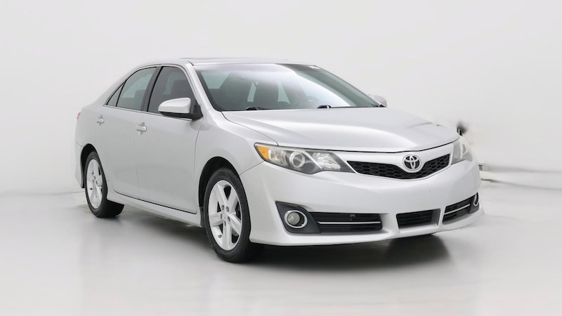 2013 Toyota Camry SE Hero Image