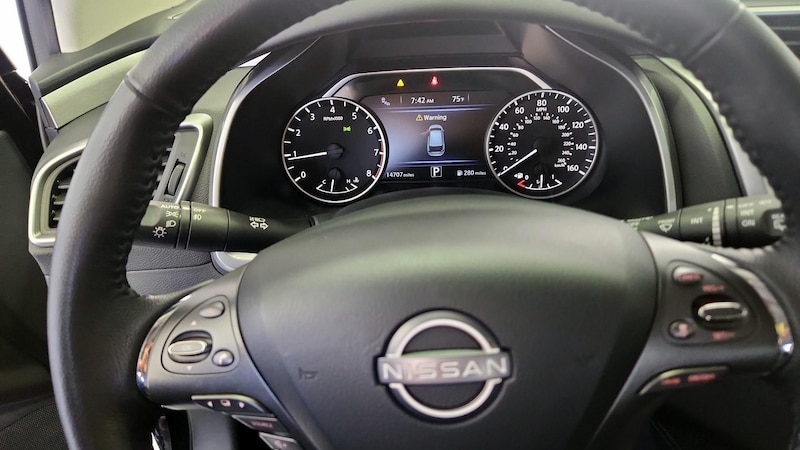 2023 Nissan Murano SV 10
