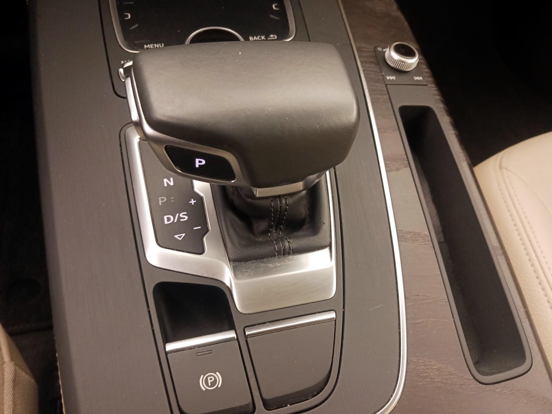 Thumbnail: 2018 Audi Q5 - 17