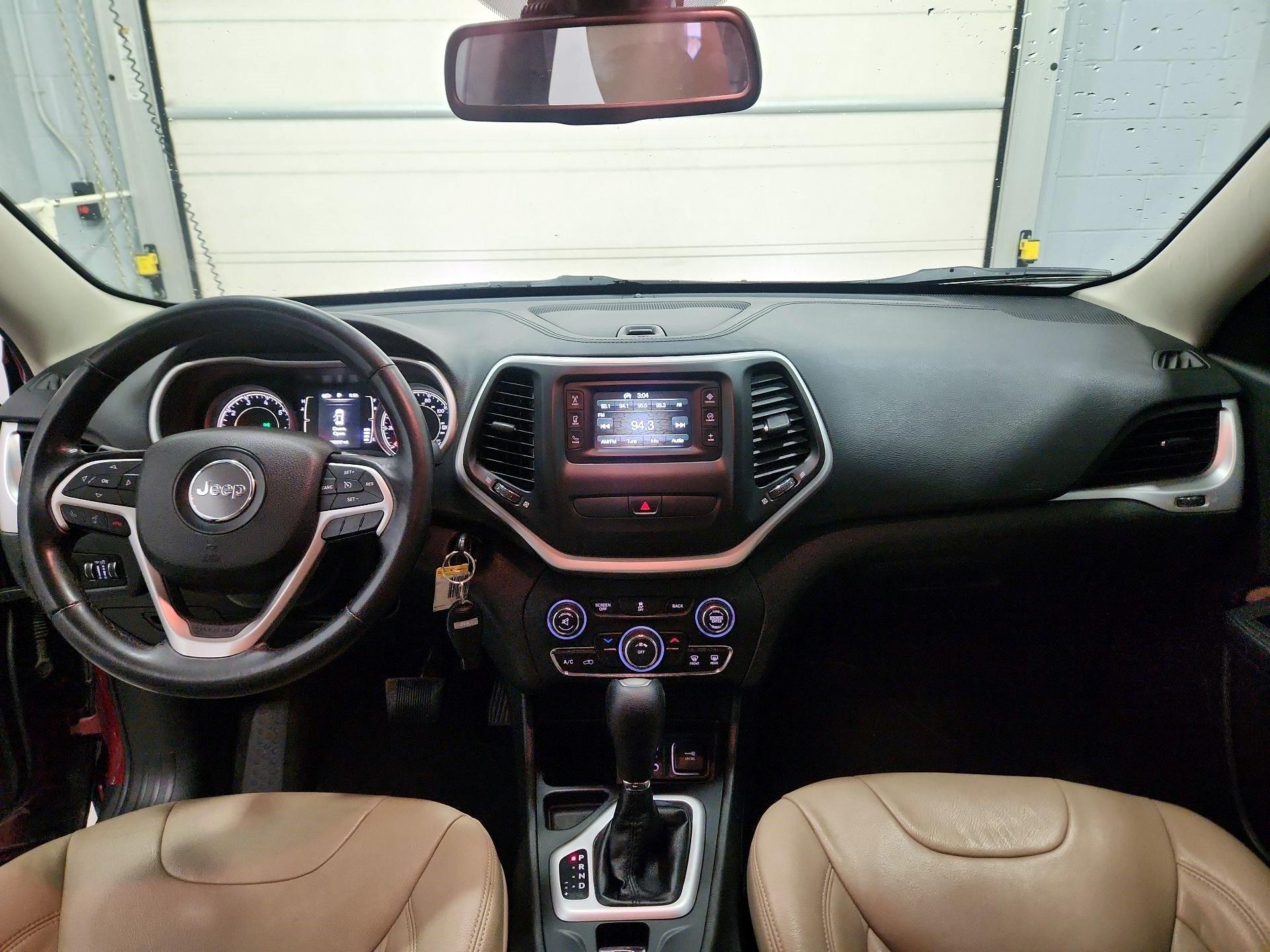 Thumbnail: 2015 Jeep Cherokee - 9