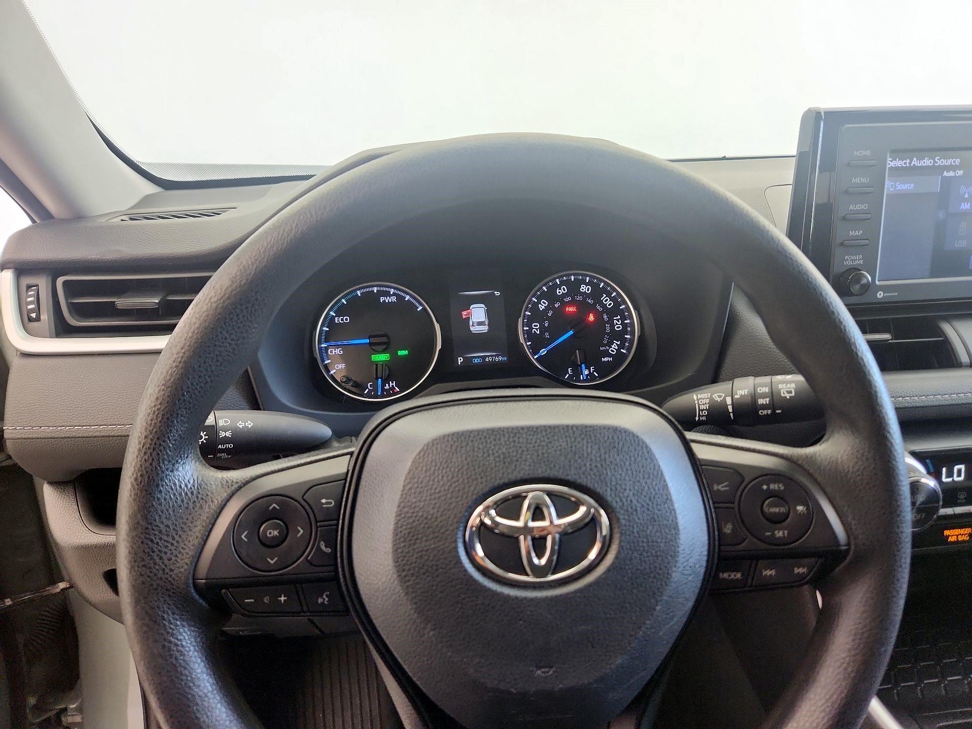 Thumbnail: 2022 Toyota RAV4 - 10