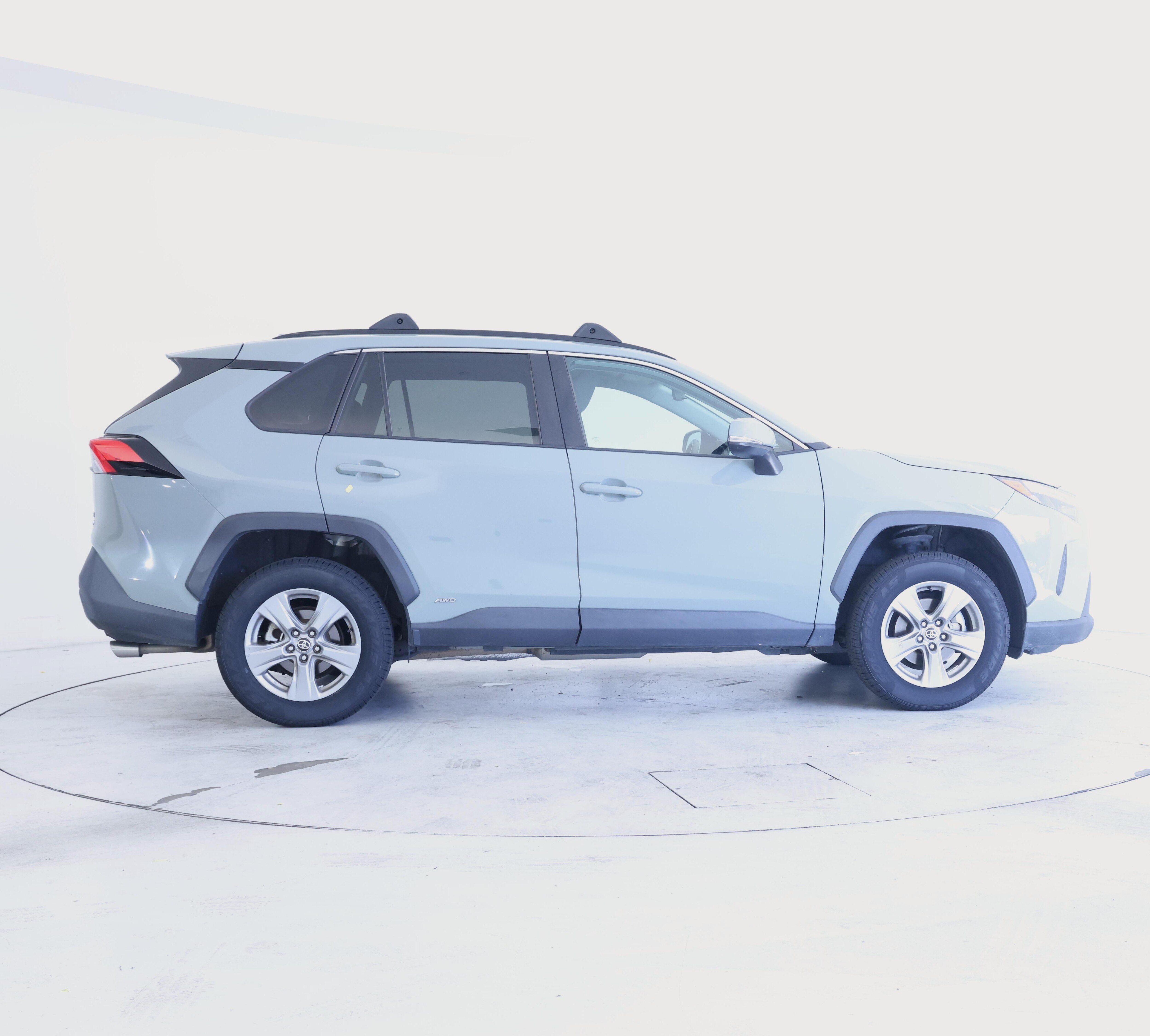 Thumbnail: 2022 Toyota RAV4 - 7