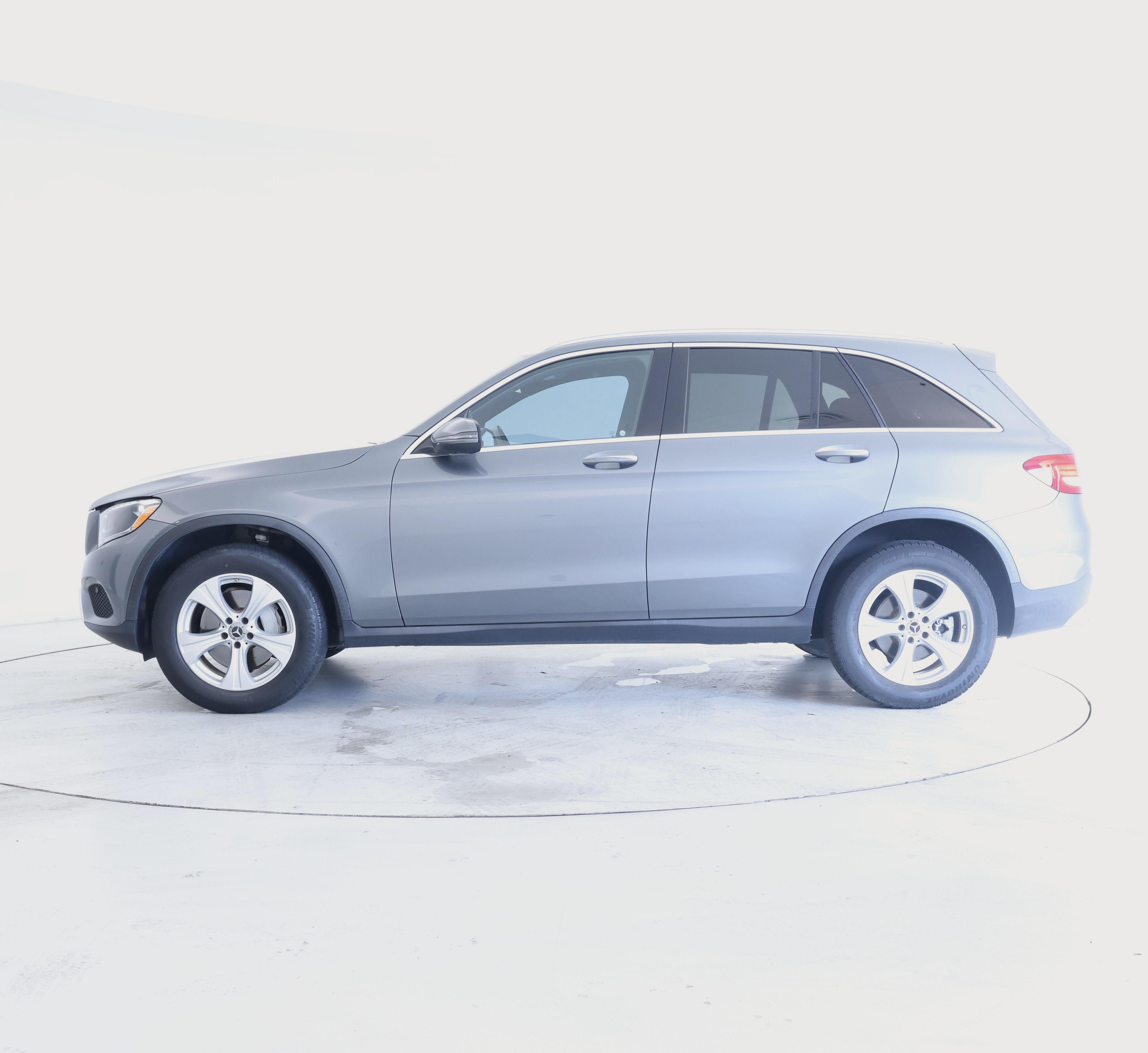 Thumbnail: 2017 Mercedes-Benz GLC - 3