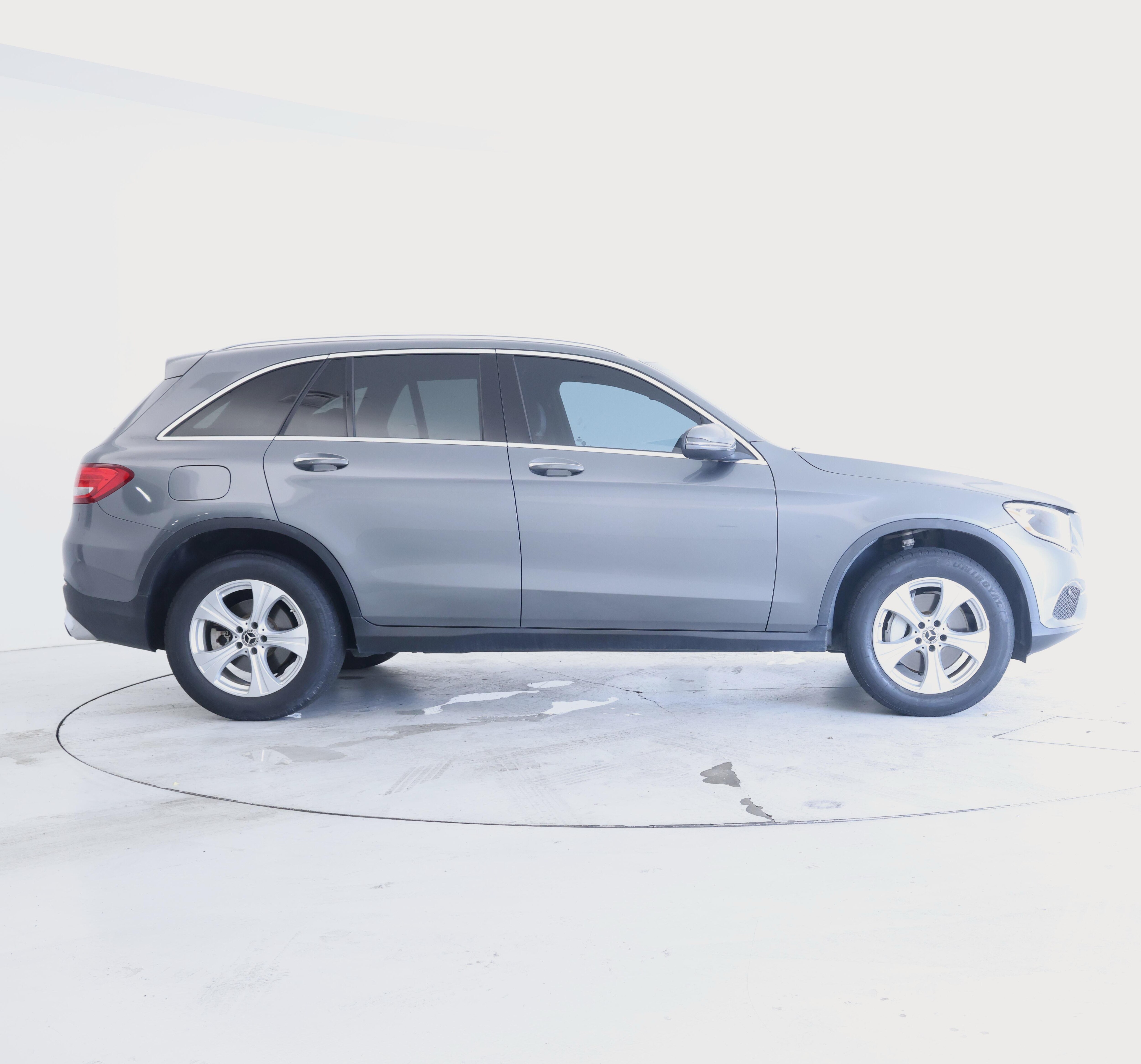 Thumbnail: 2017 Mercedes-Benz GLC - 7