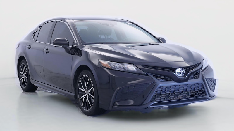 2024 Toyota Camry SE Hero Image