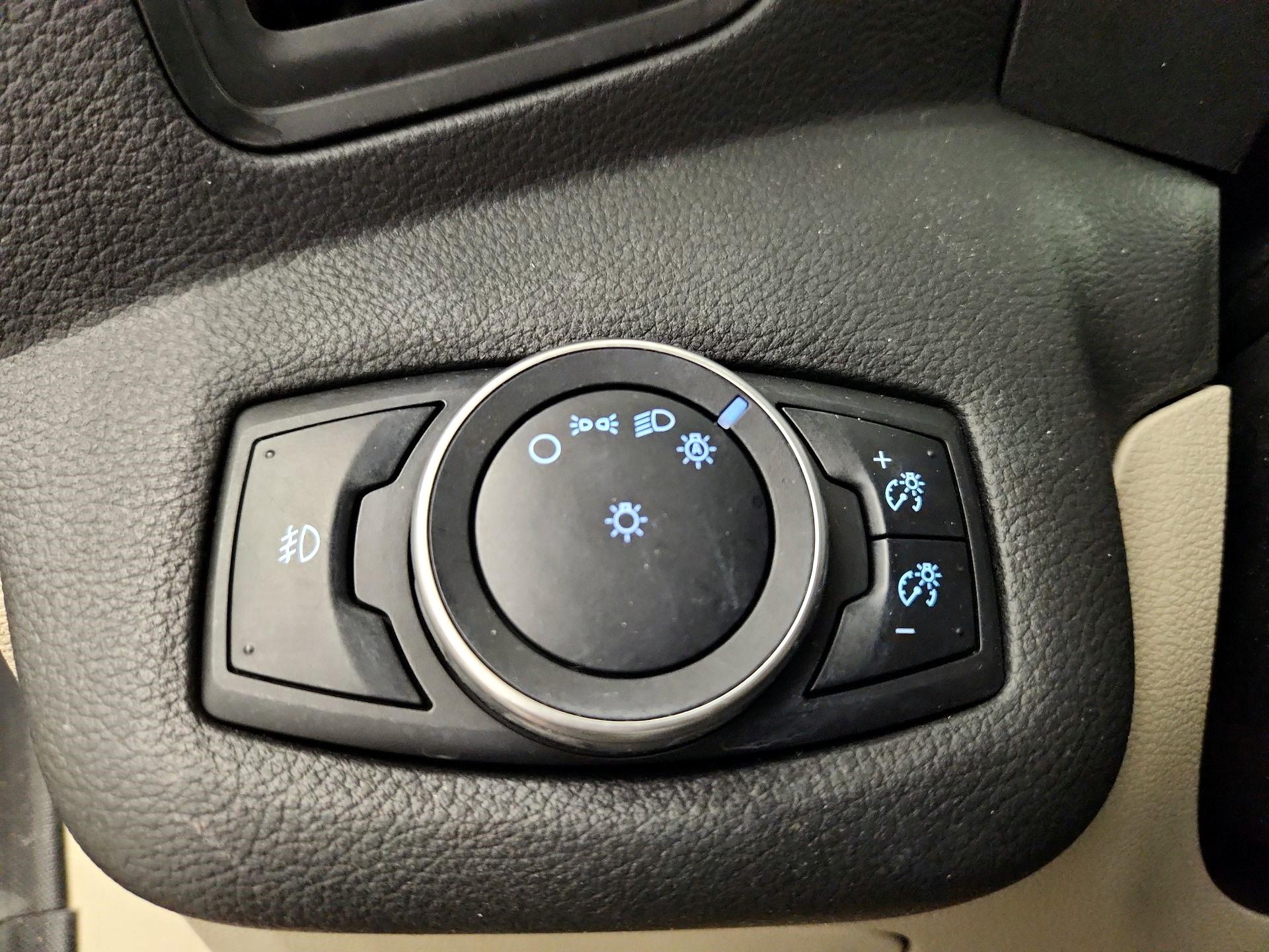 Thumbnail: 2016 Ford Escape - 13