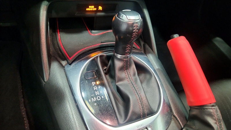 2016 Mazda MX-5 Miata Sport 16
