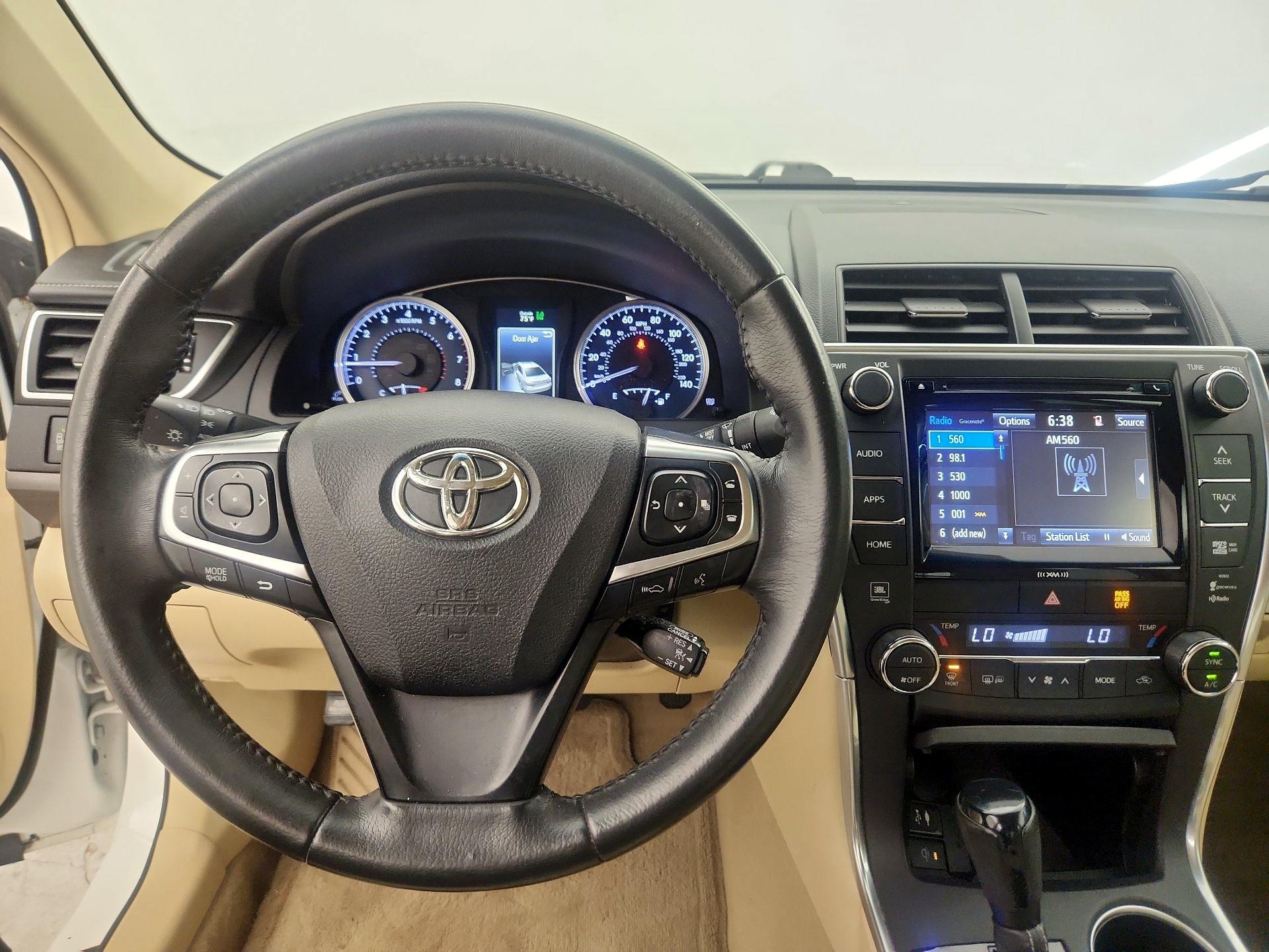 Thumbnail: 2017 Toyota Camry - 9