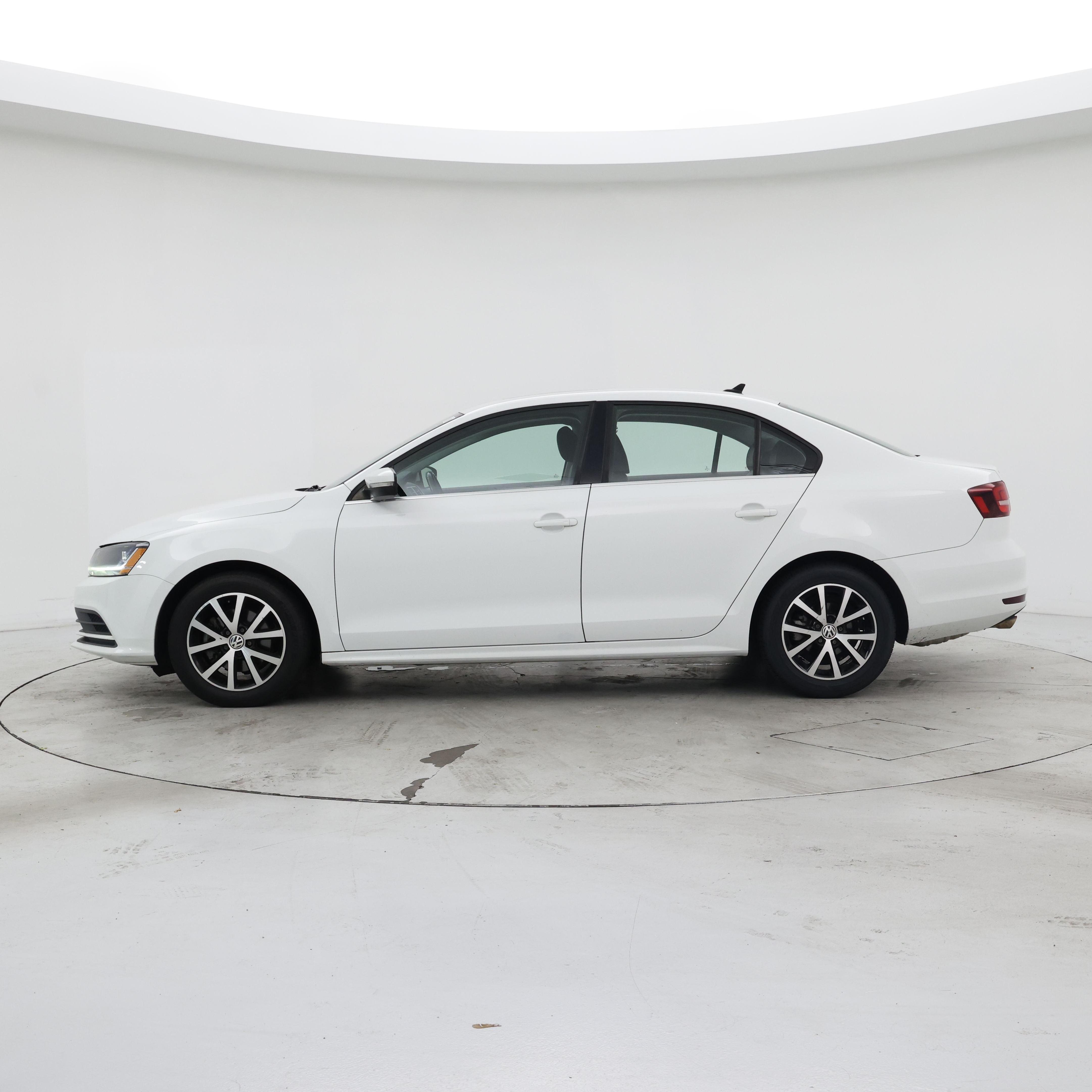 Thumbnail: 2017 Volkswagen Jetta - 3