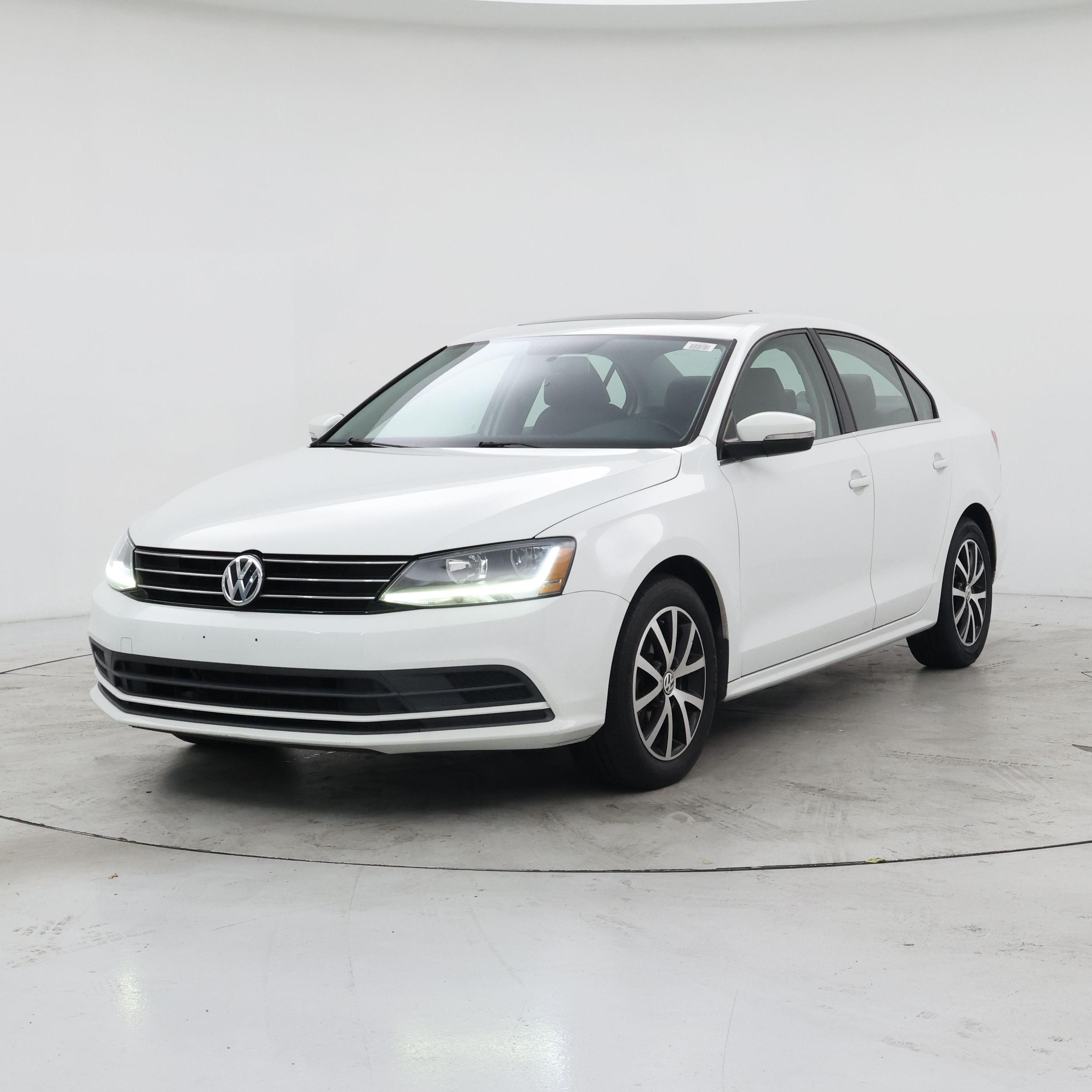 Thumbnail: 2017 Volkswagen Jetta - 4