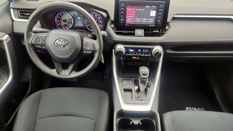 2020 Toyota RAV4 LE 9