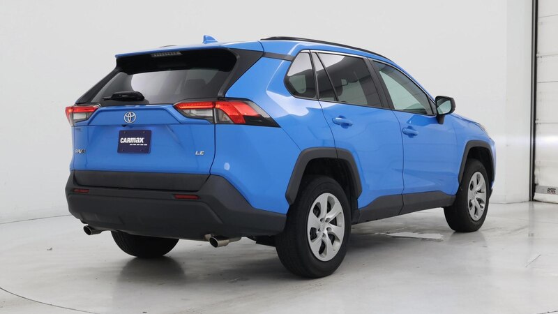 2020 Toyota RAV4 LE 8