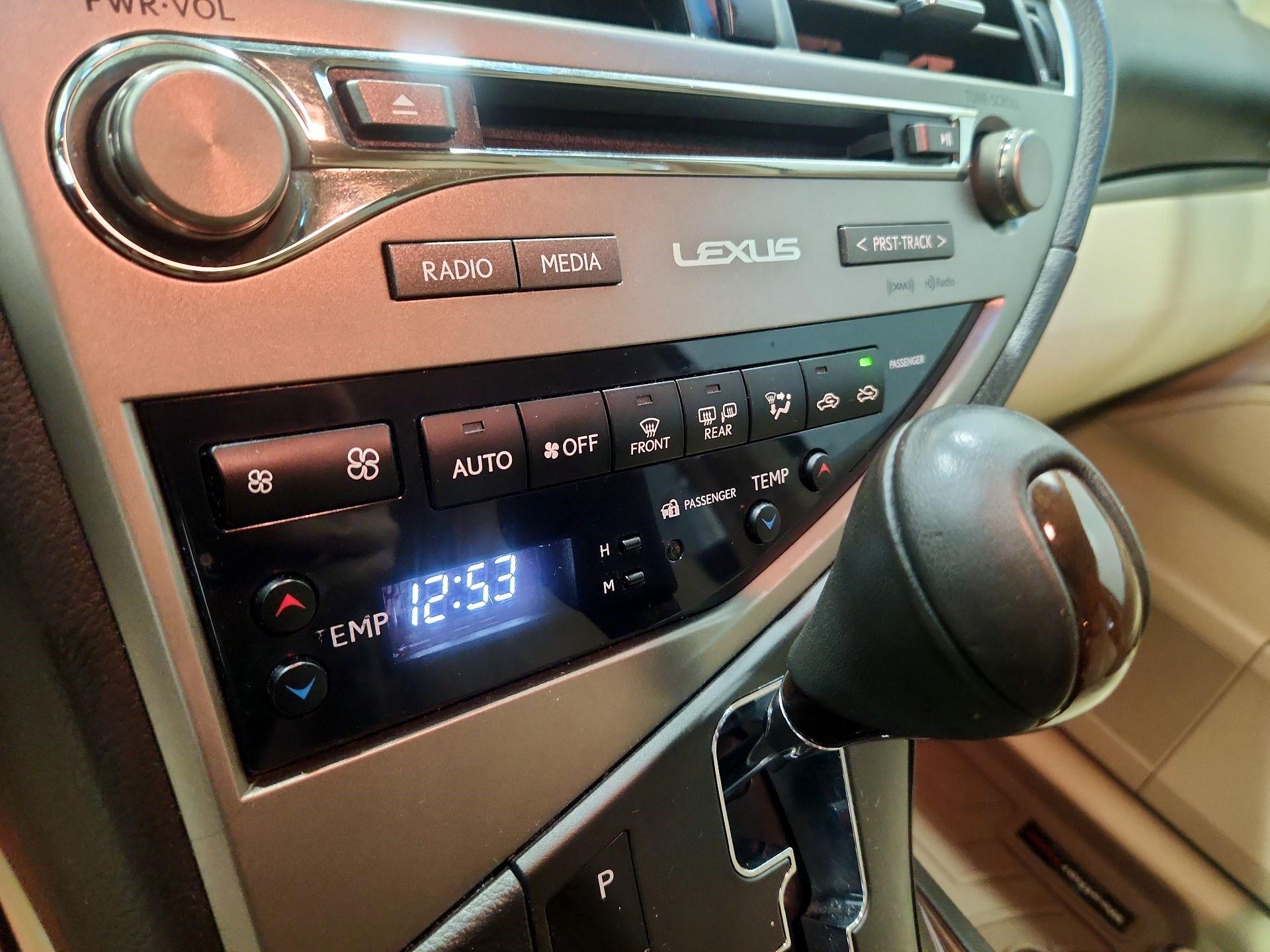Thumbnail: 2015 Lexus RX - 16