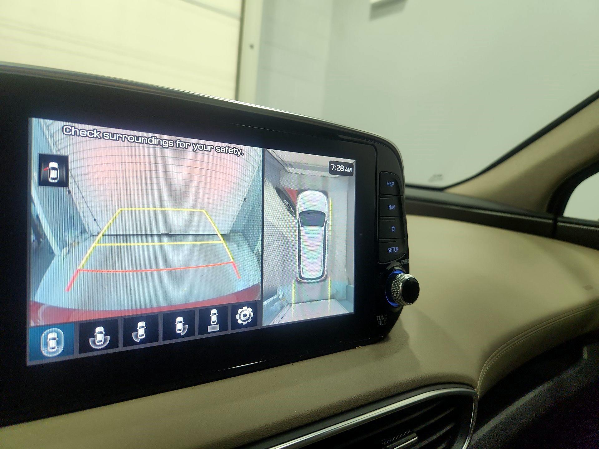 Thumbnail: 2020 Hyundai Santa Fe - 14