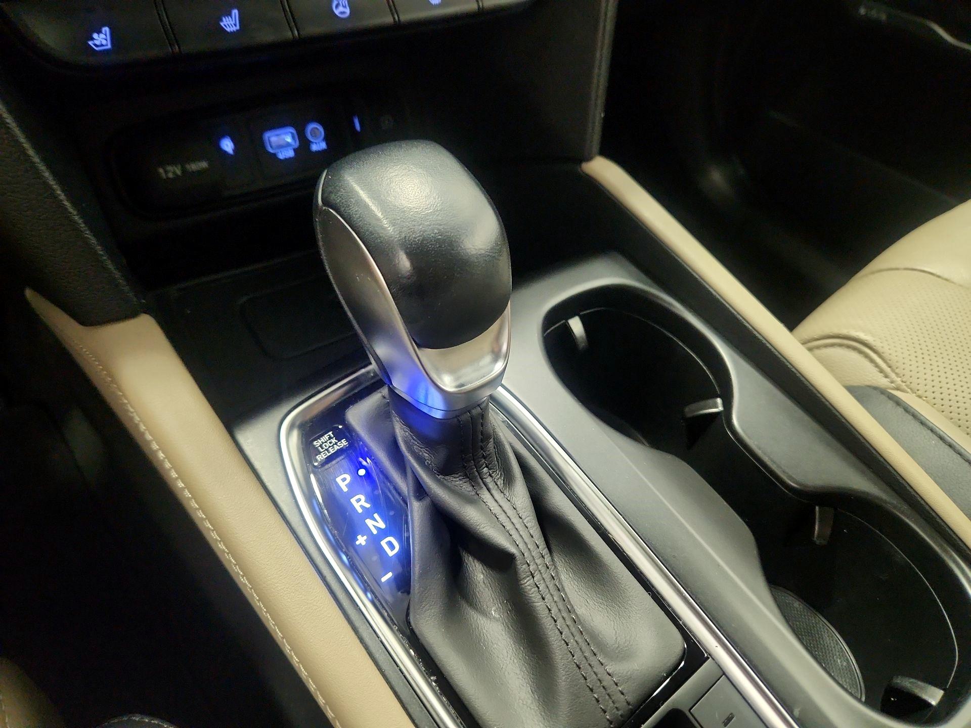 Thumbnail: 2020 Hyundai Santa Fe - 17