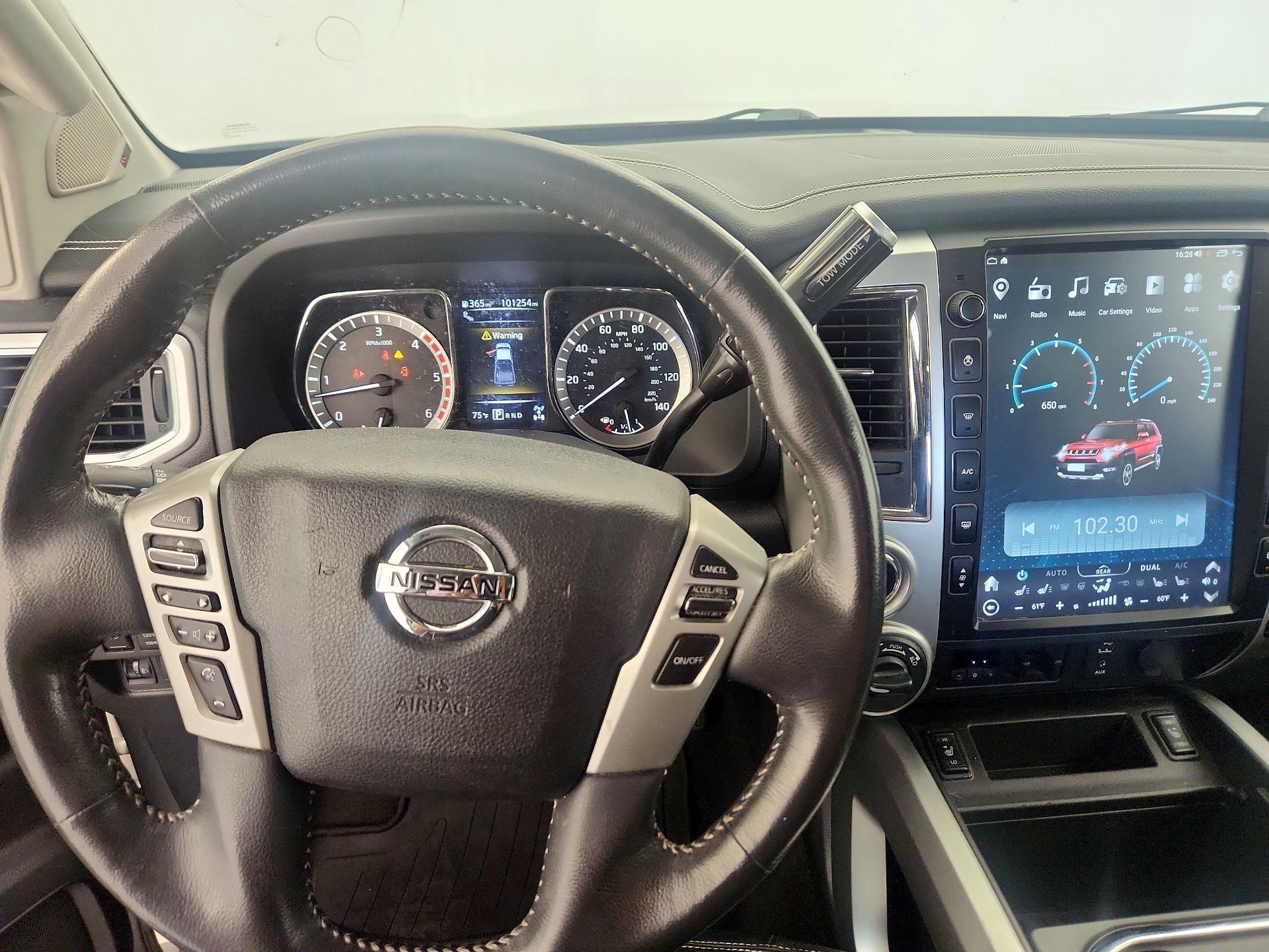 Thumbnail: 2016 Nissan Titan - 9
