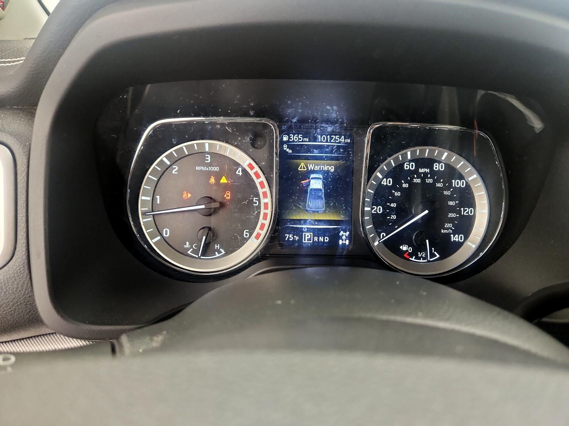 Thumbnail: 2016 Nissan Titan - 10