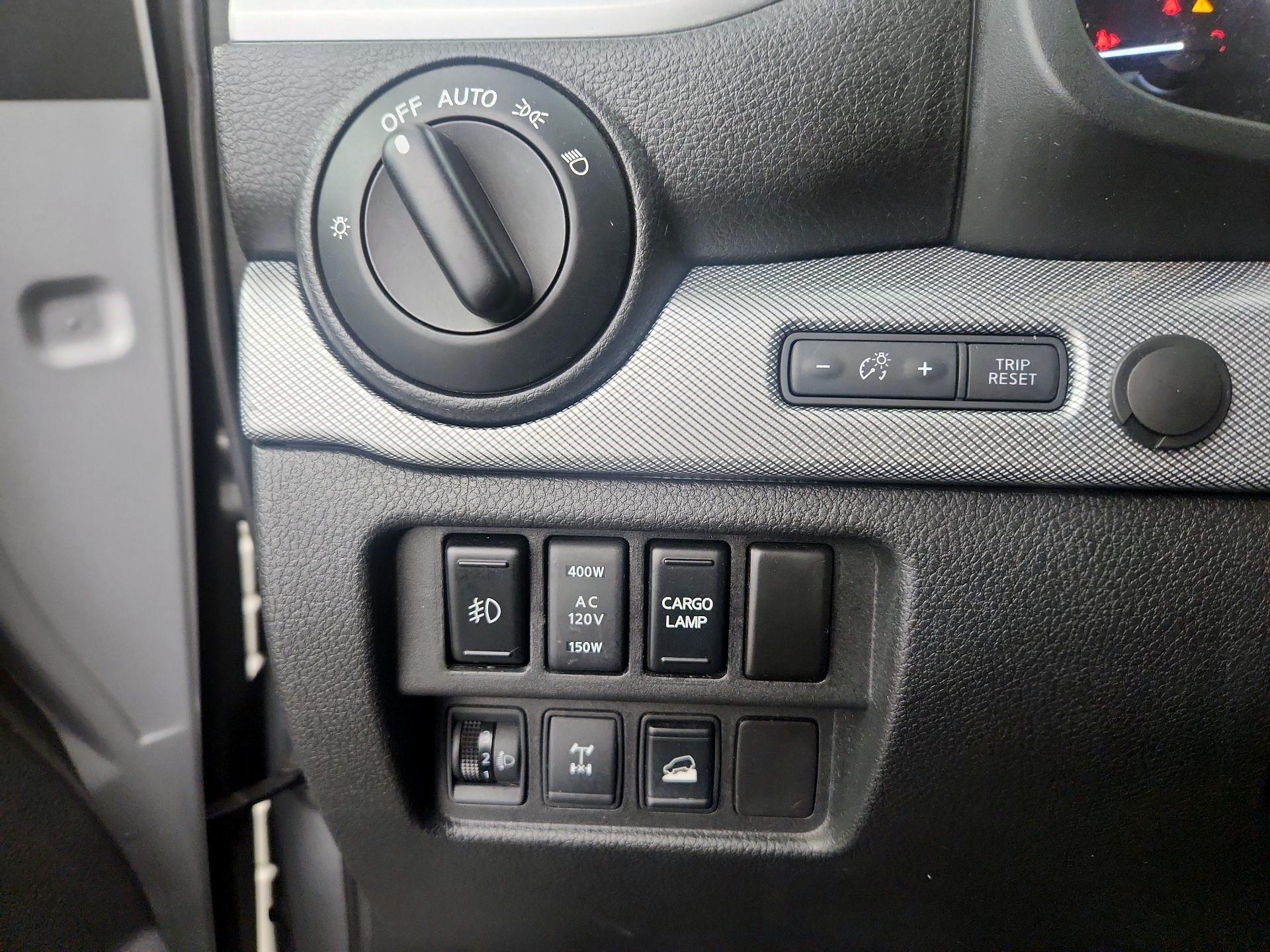 Thumbnail: 2016 Nissan Titan - 13