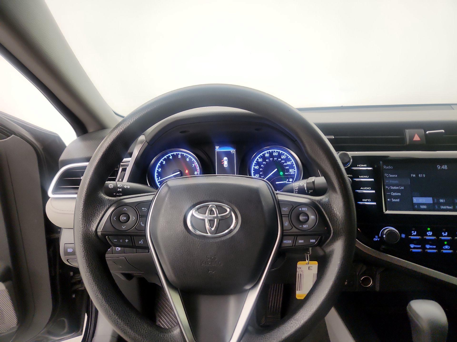 Thumbnail: 2018 Toyota Camry - 10