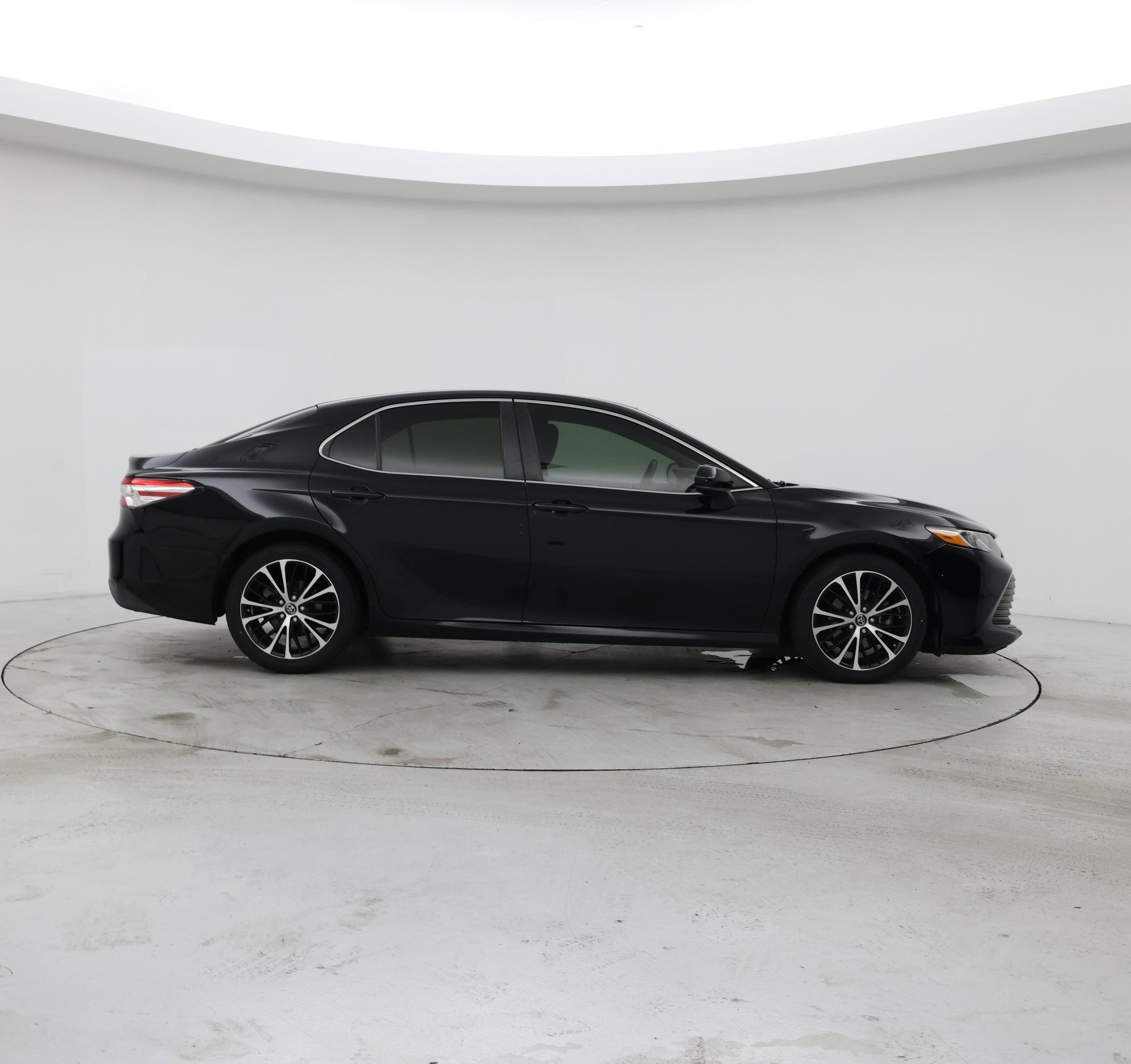 Thumbnail: 2018 Toyota Camry - 7