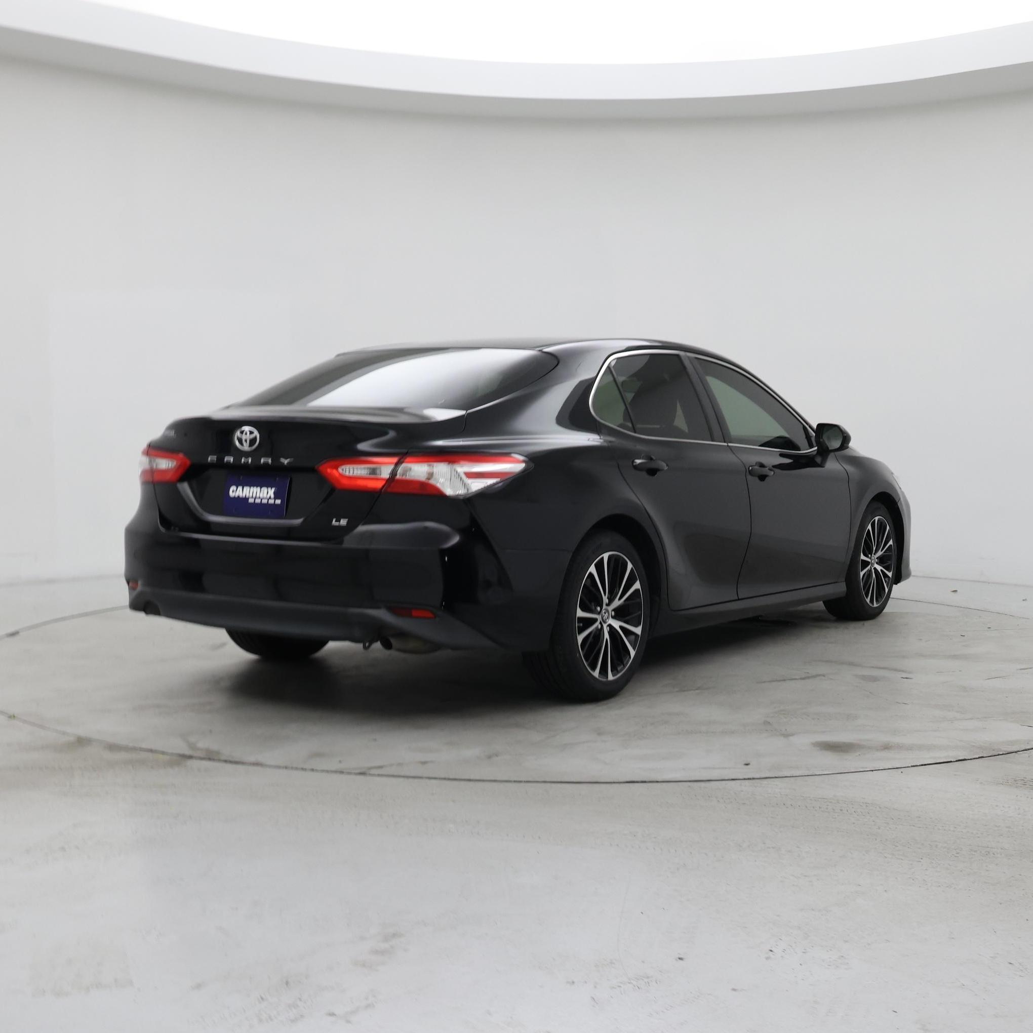 Thumbnail: 2018 Toyota Camry - 8