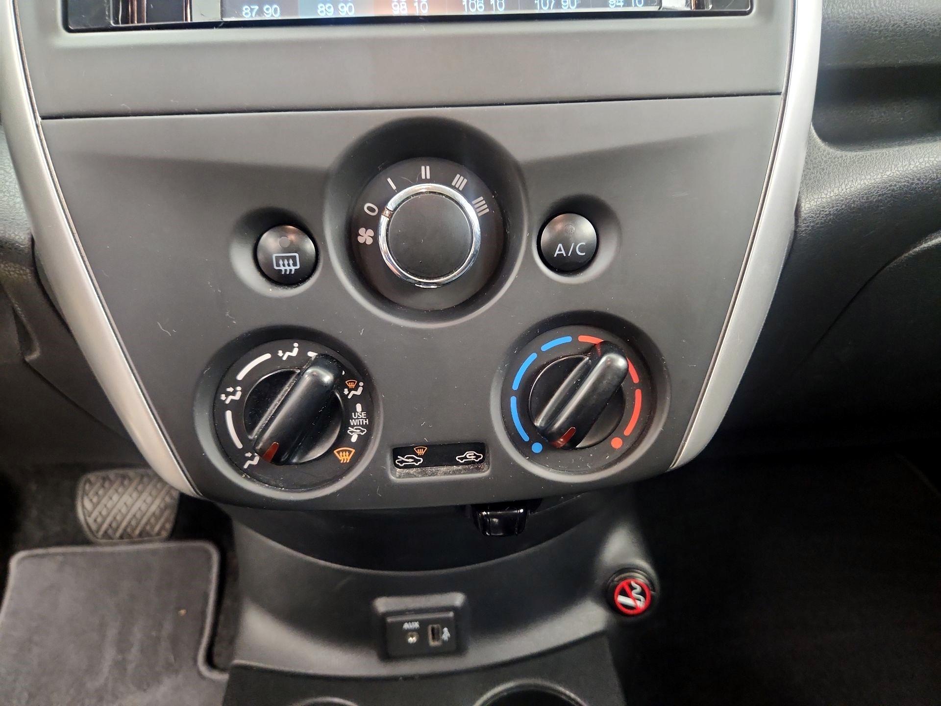 Thumbnail: 2019 Nissan Versa Note - 16