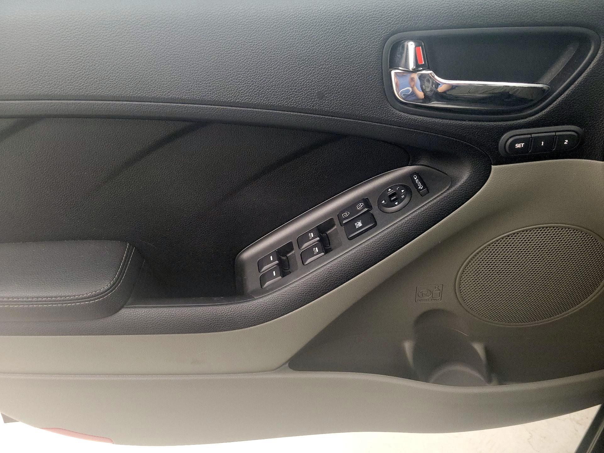 Thumbnail: 2014 Kia Forte - 12