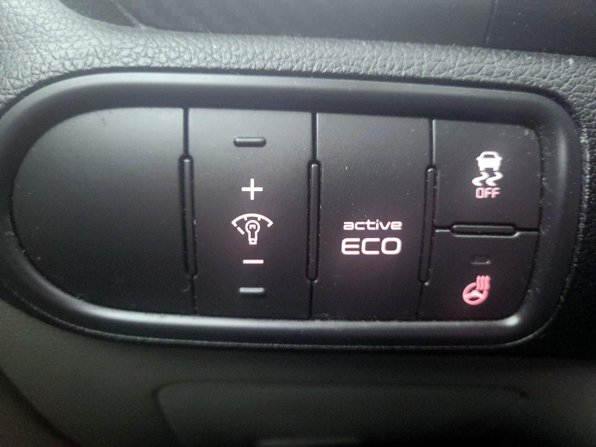 Thumbnail: 2014 Kia Forte - 13