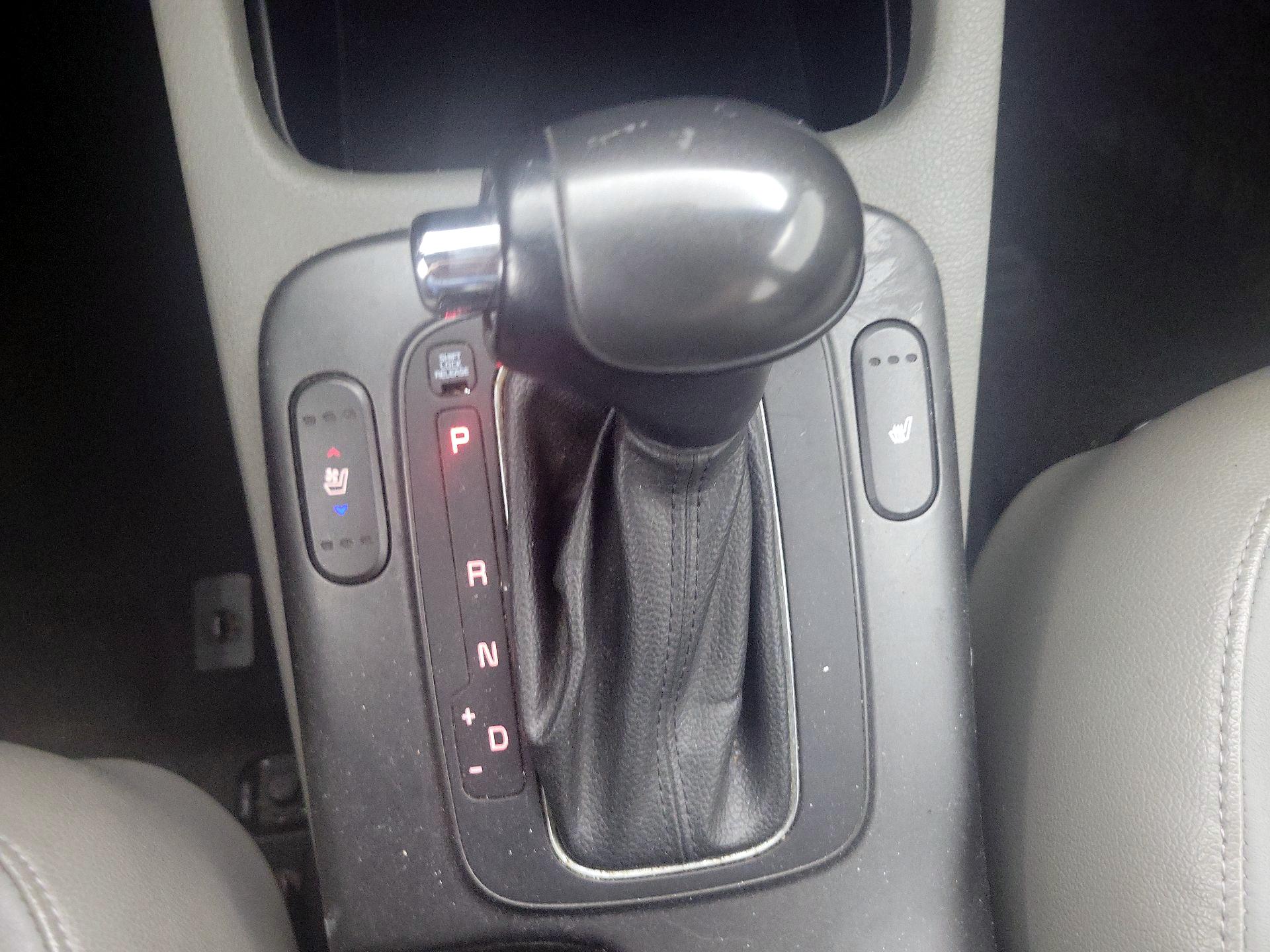 Thumbnail: 2014 Kia Forte - 17