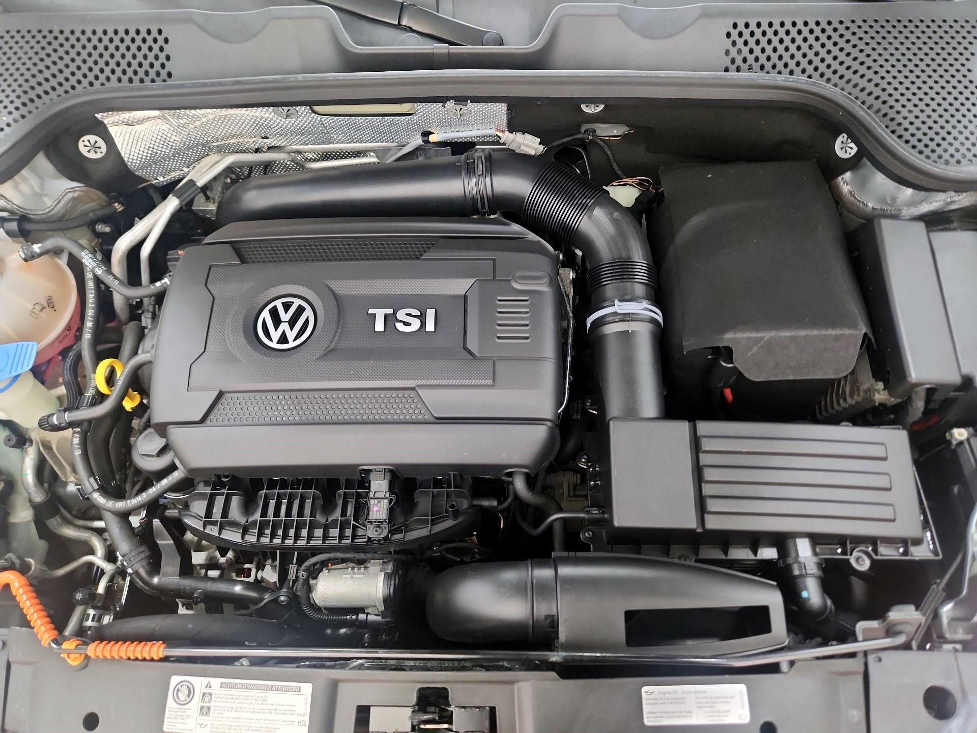 Thumbnail: 2013 Volkswagen Beetle - 19