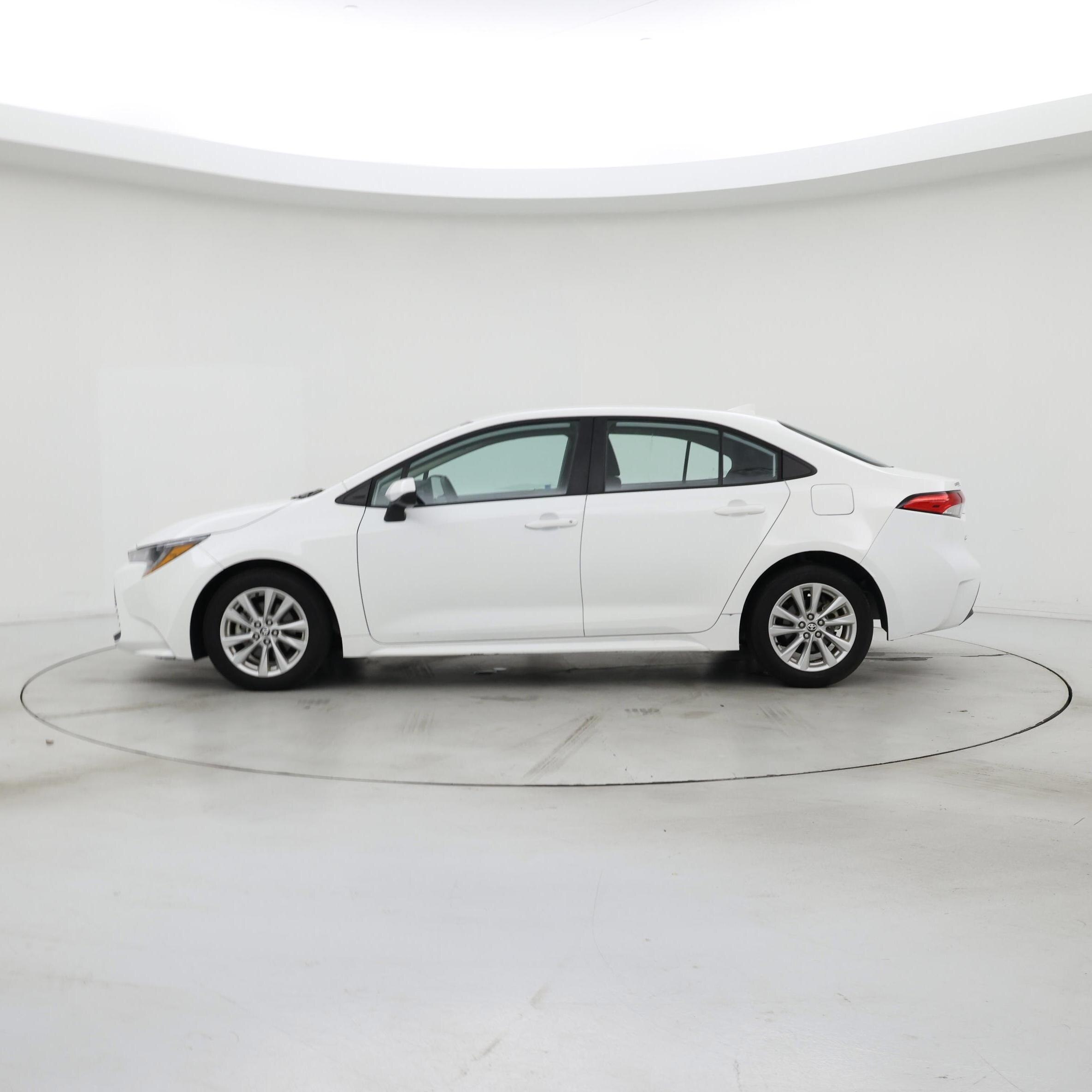 Thumbnail: 2023 Toyota Corolla - 3