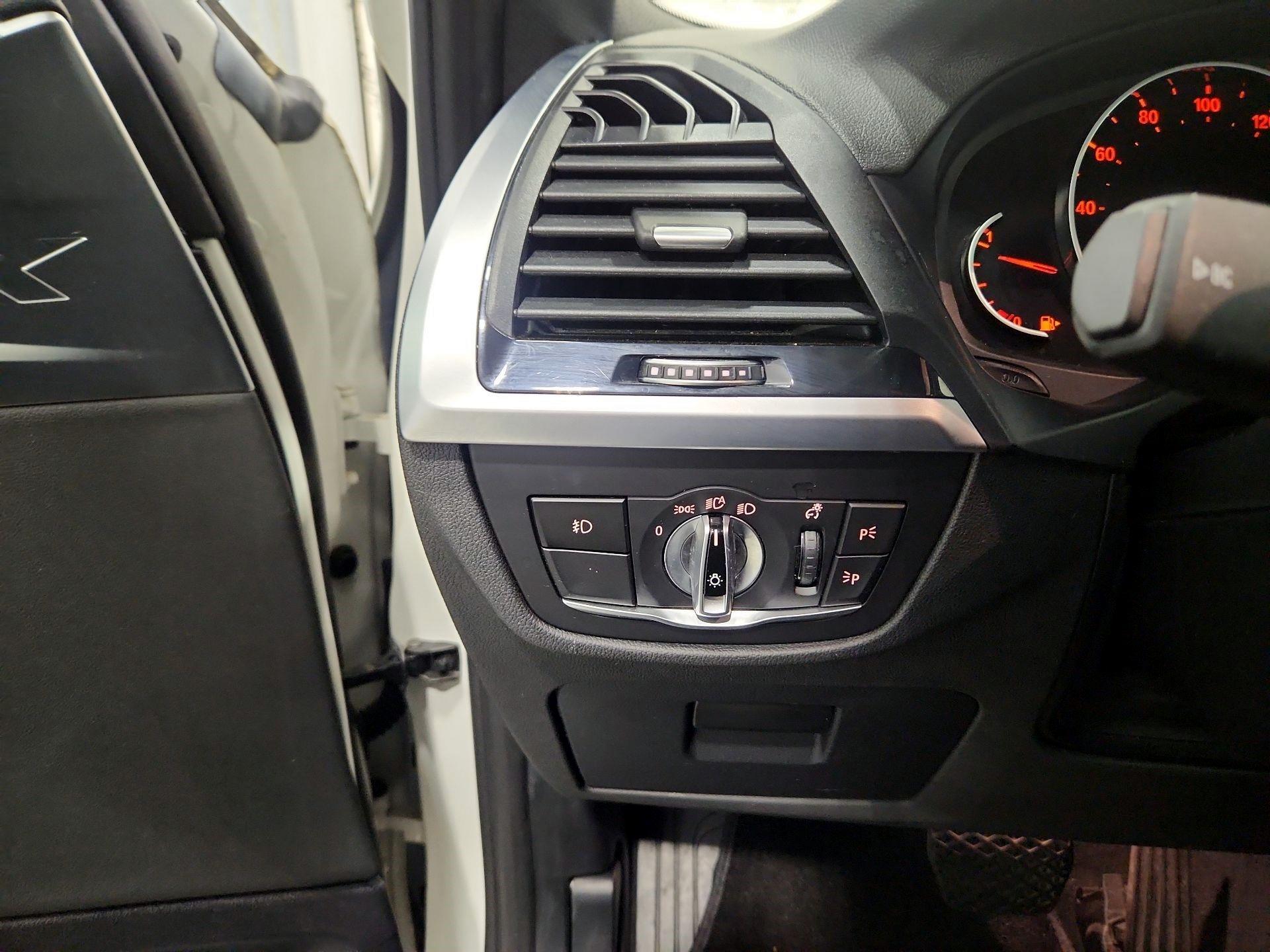 Thumbnail: 2019 BMW X3 - 13