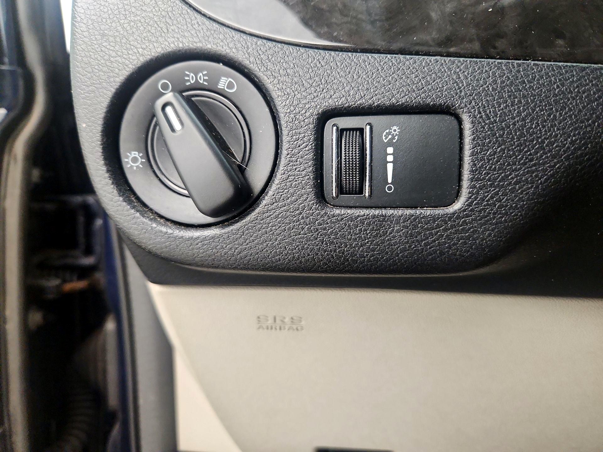 Thumbnail: 2016 Dodge Grand Caravan - 13