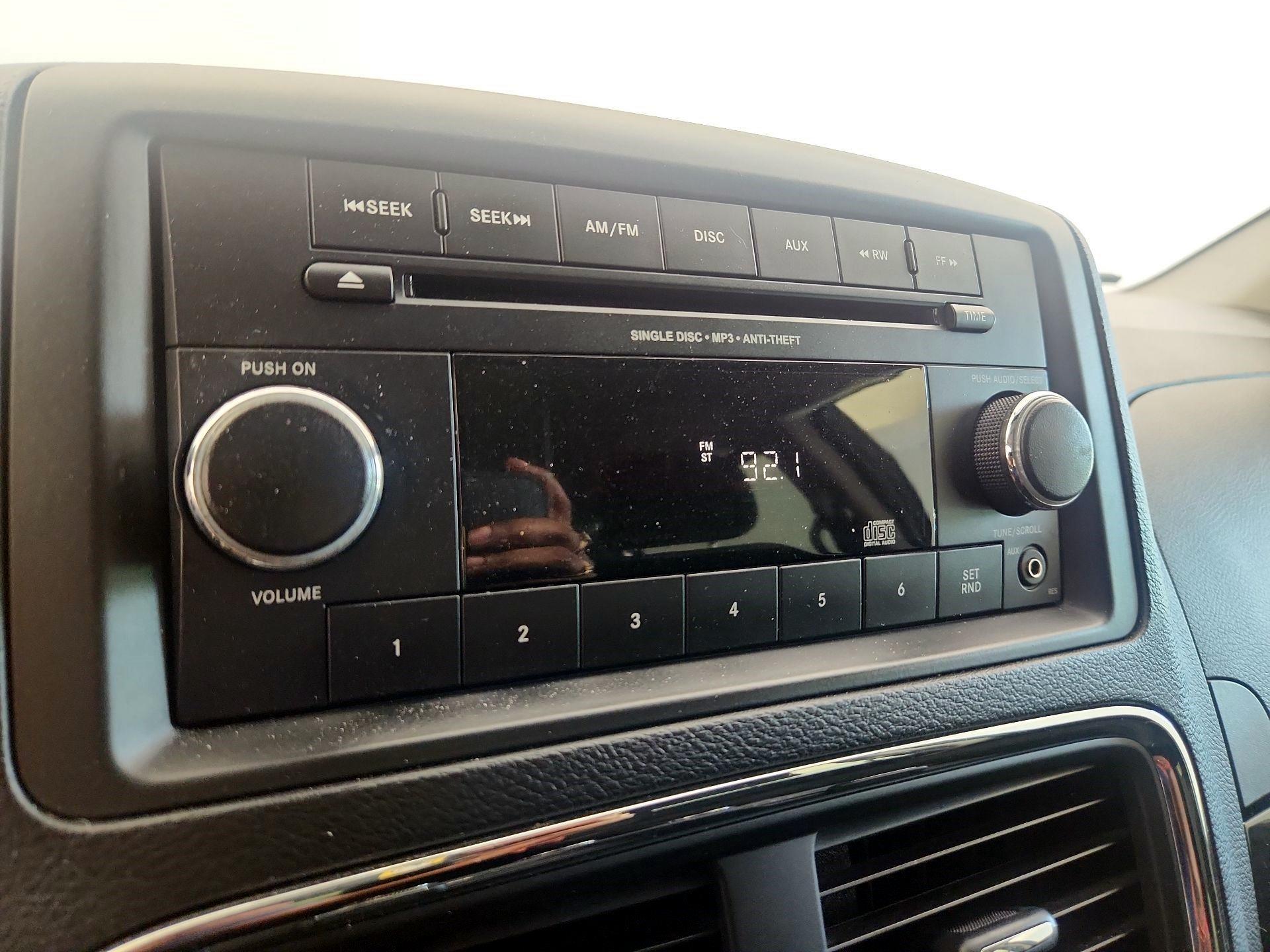 Thumbnail: 2016 Dodge Grand Caravan - 15