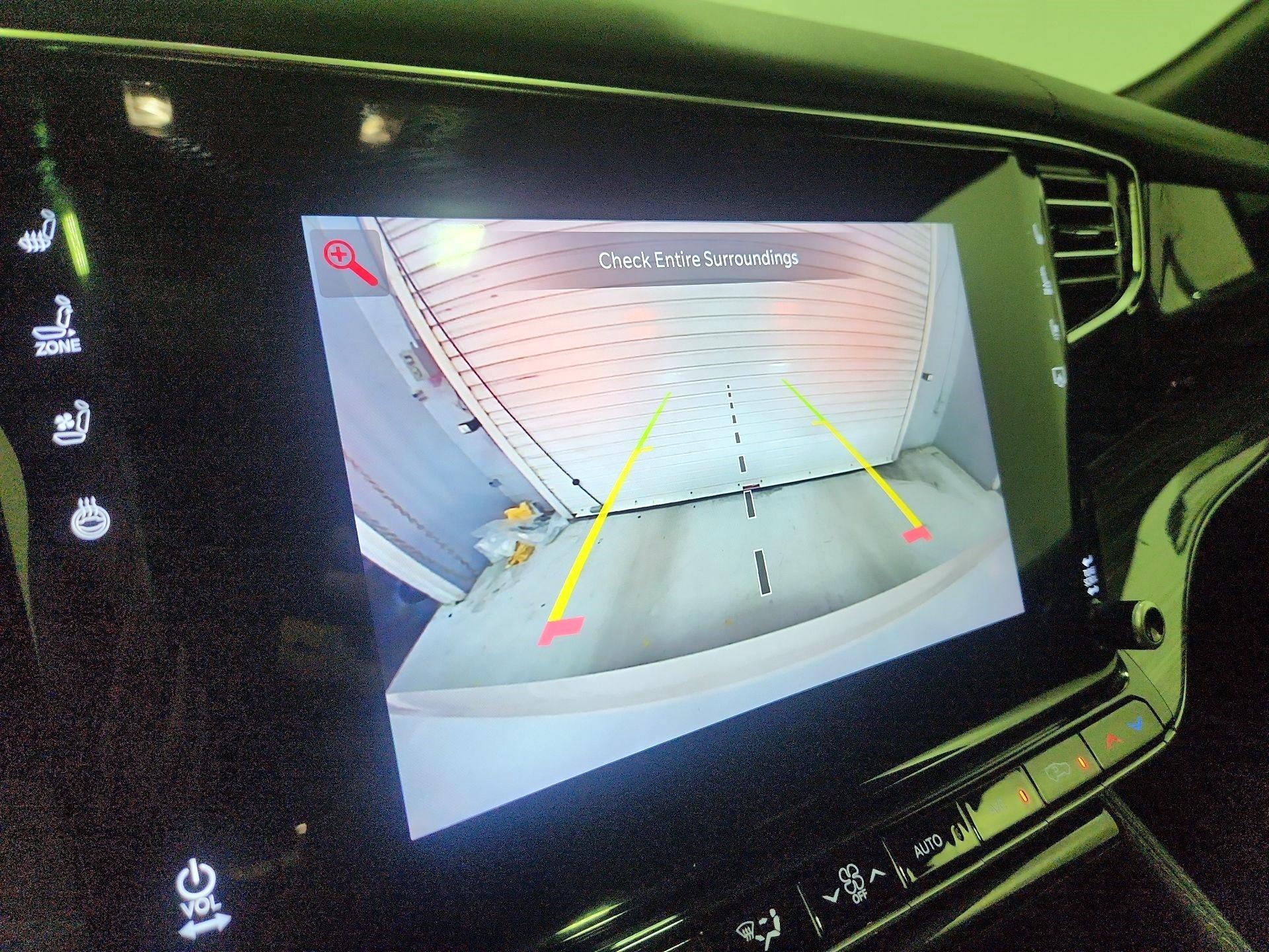 Thumbnail: 2022 Jeep Wagoneer - 15