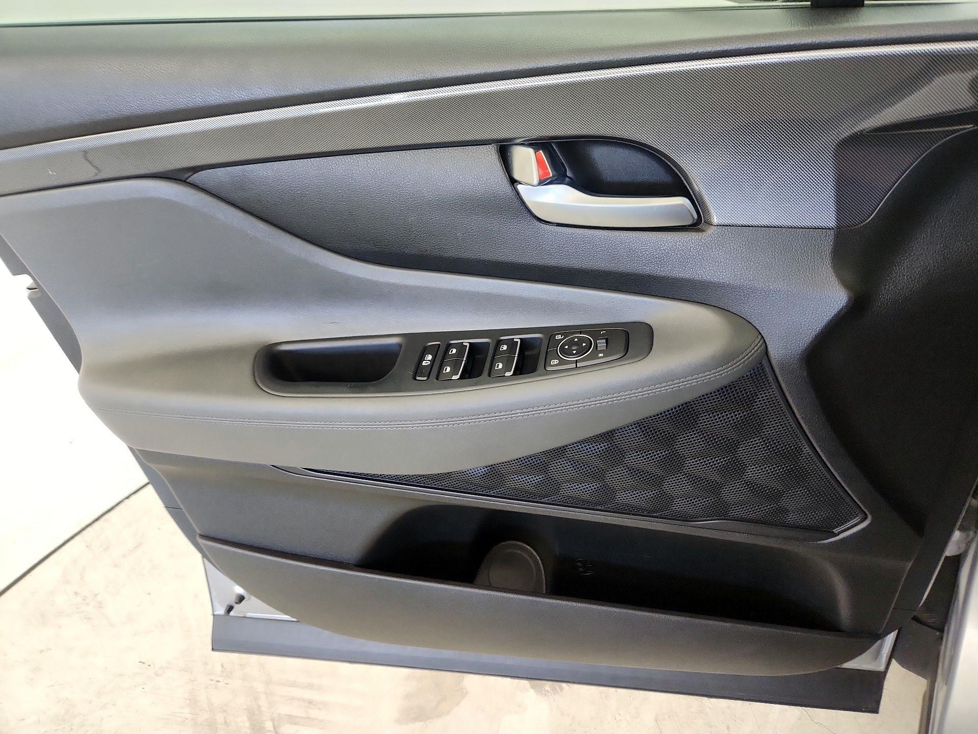 Thumbnail: 2023 Hyundai Santa Fe - 12