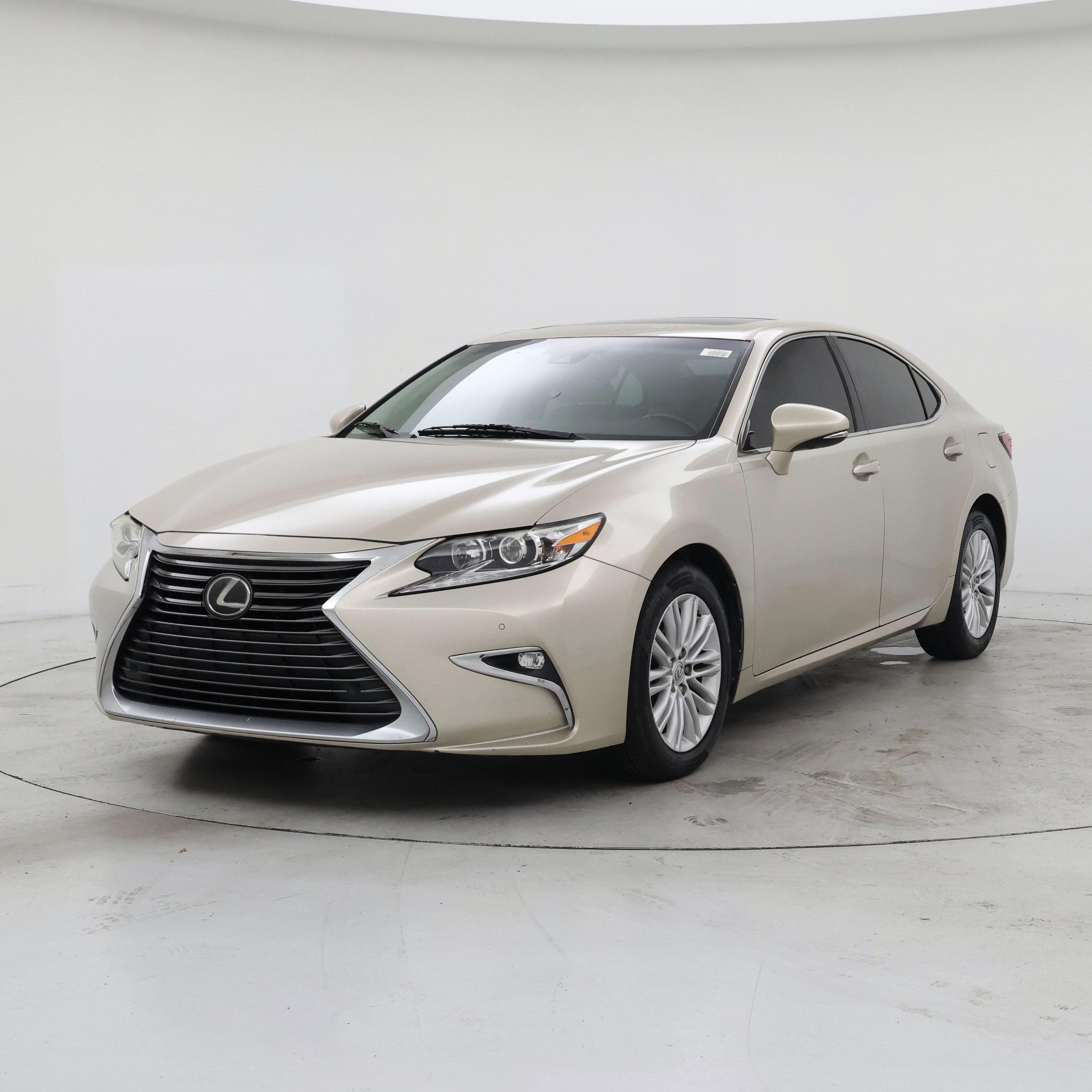 Thumbnail: 2017 Lexus ES - 4