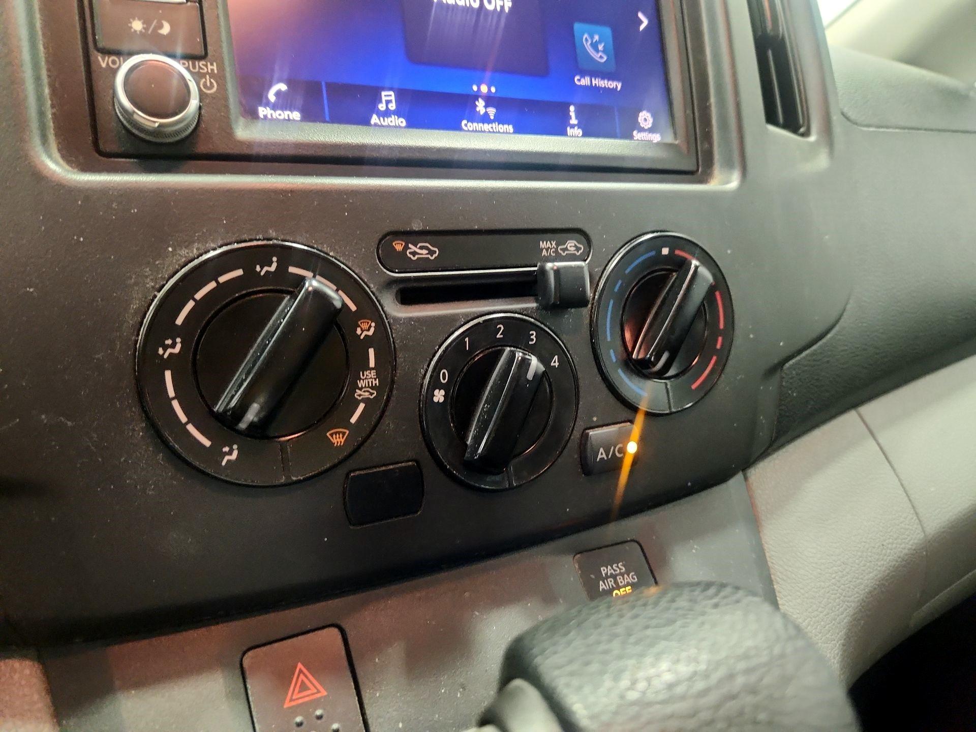 Thumbnail: 2020 Nissan NV200 - 16