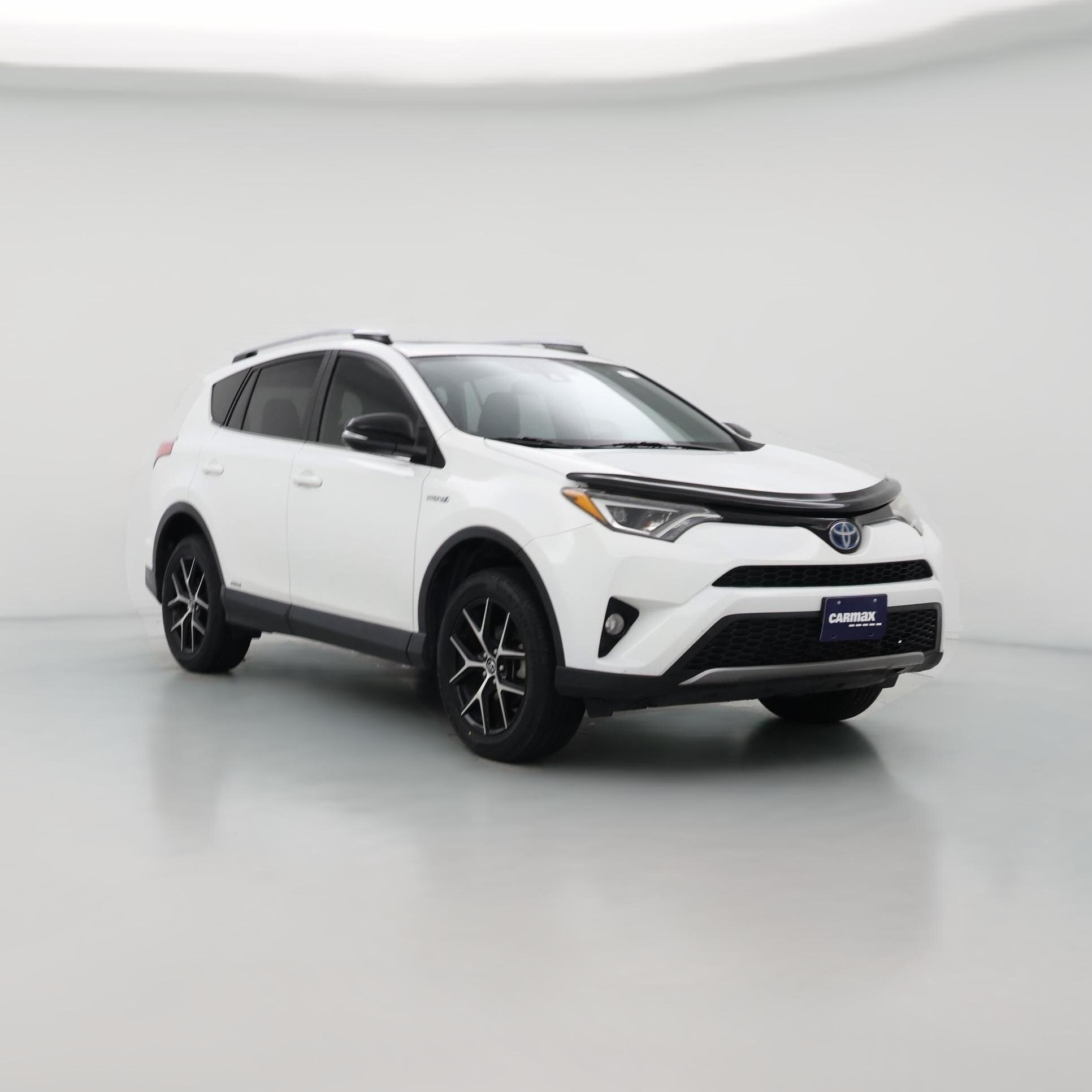 Thumbnail: 2017 Toyota RAV4 - 1
