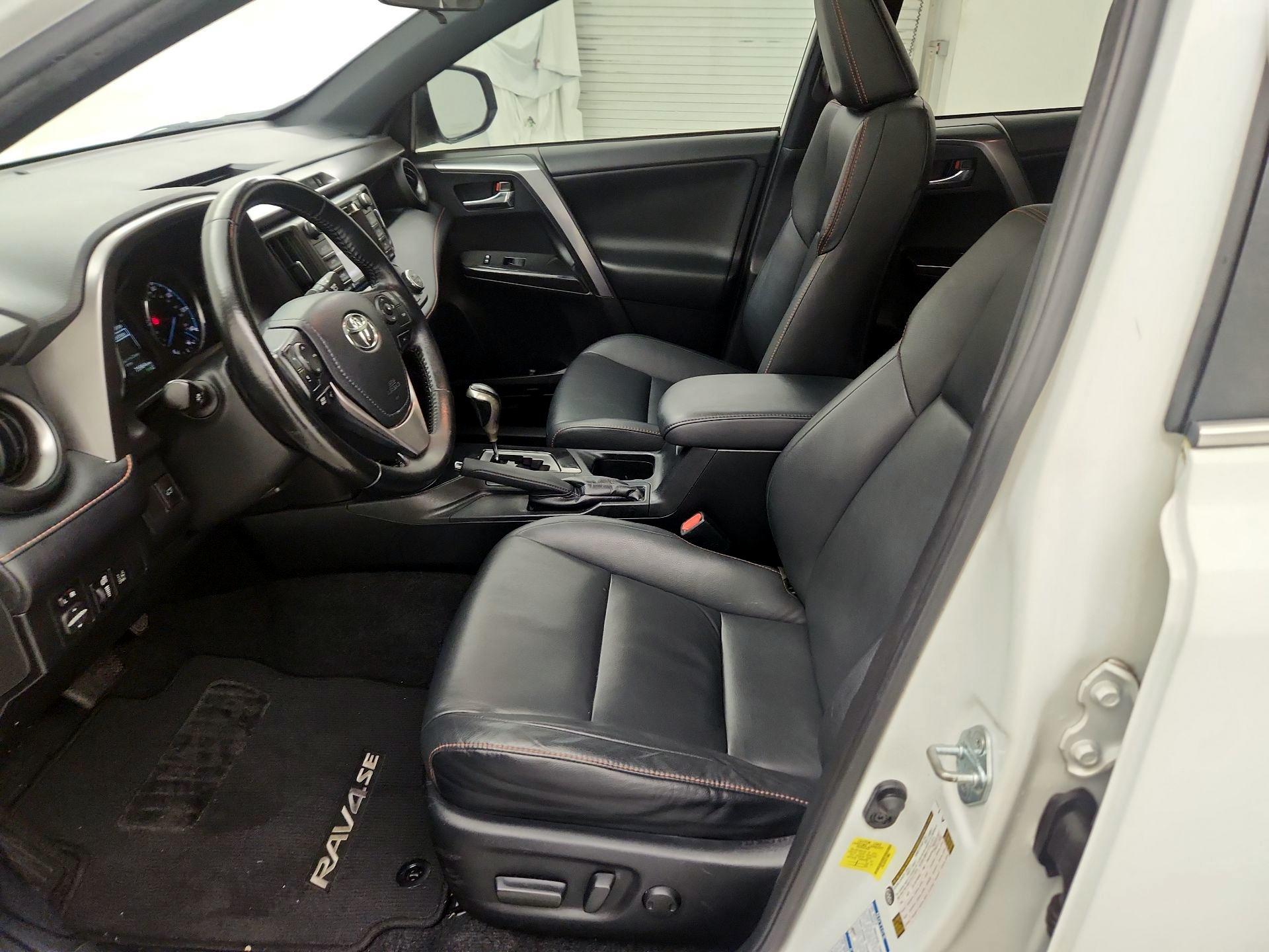Thumbnail: 2017 Toyota RAV4 - 11