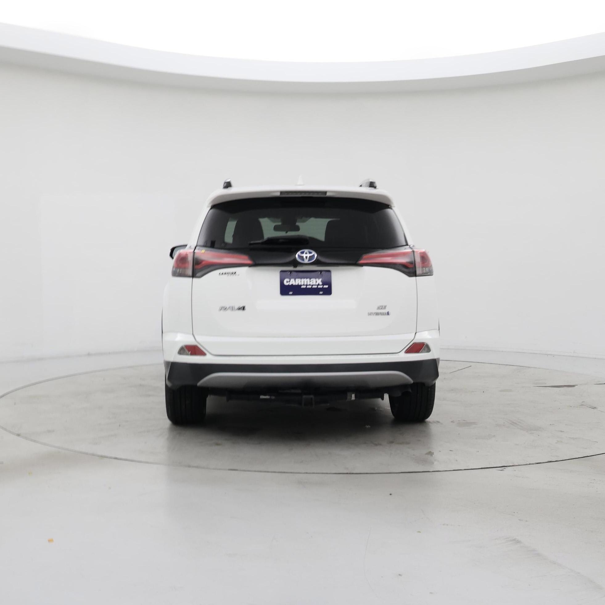 Thumbnail: 2017 Toyota RAV4 - 6