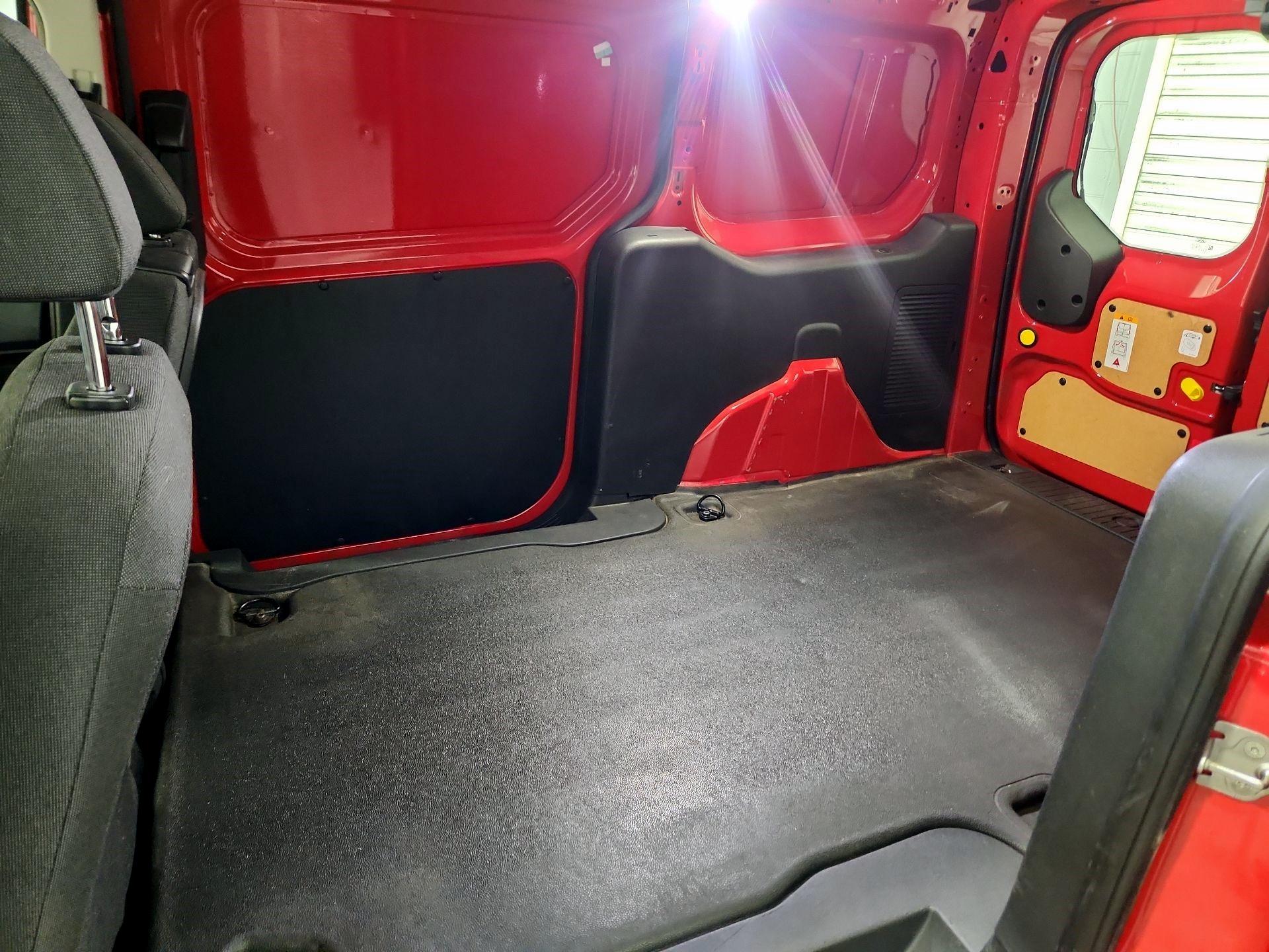 Thumbnail: 2016 Ford Transit Series - 18