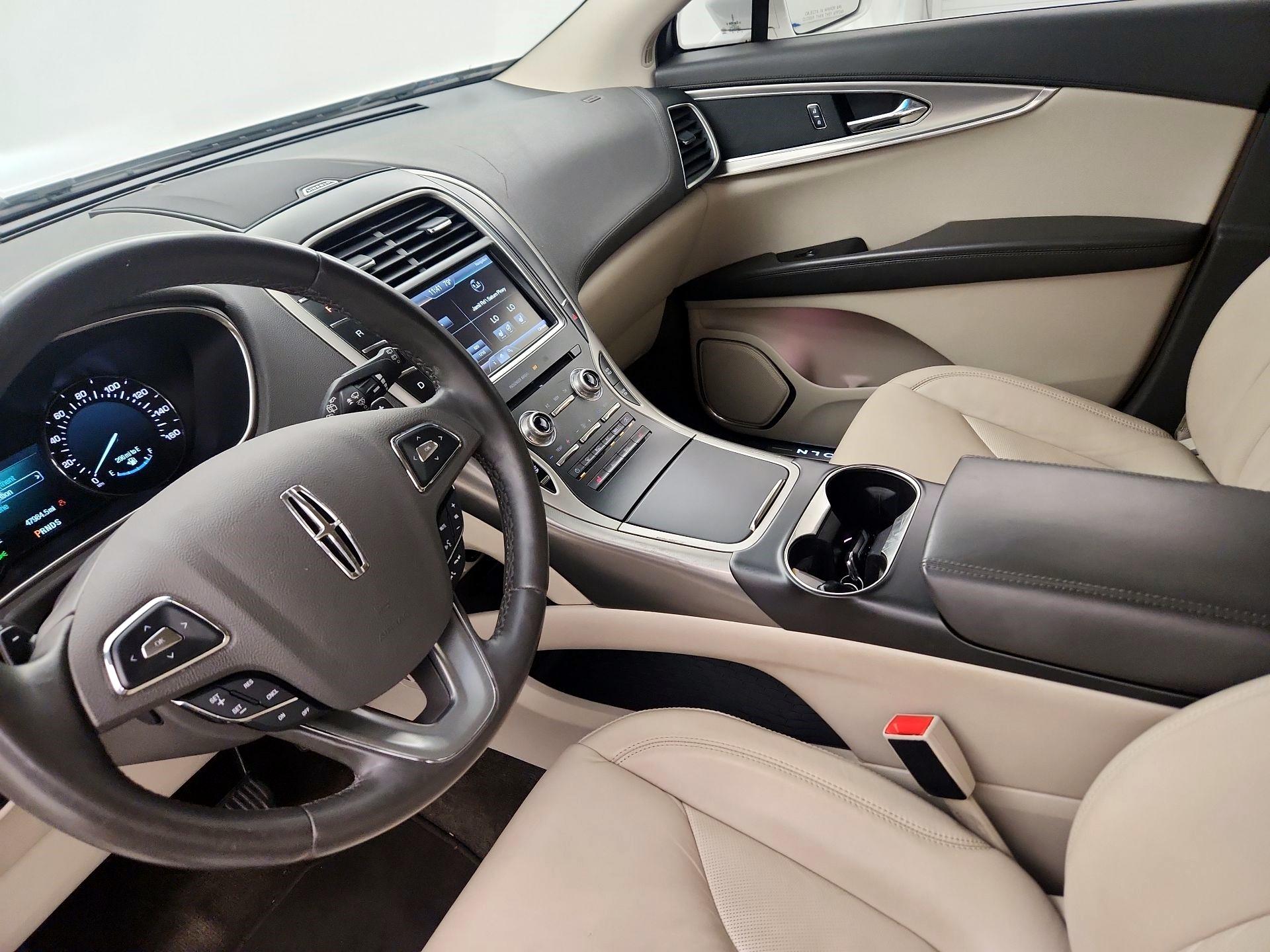 Thumbnail: 2016 Lincoln MKX - 11