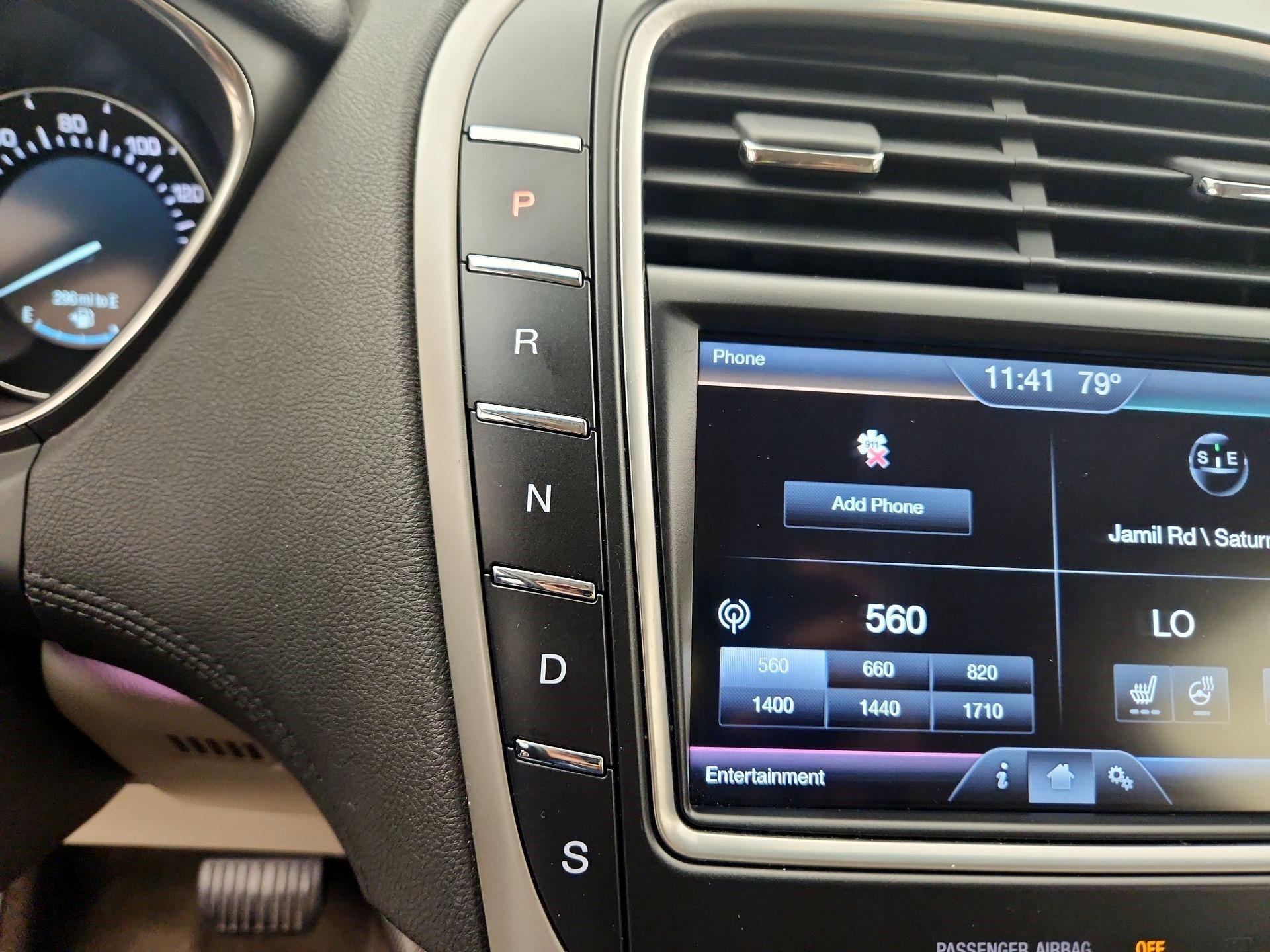 Thumbnail: 2016 Lincoln MKX - 17