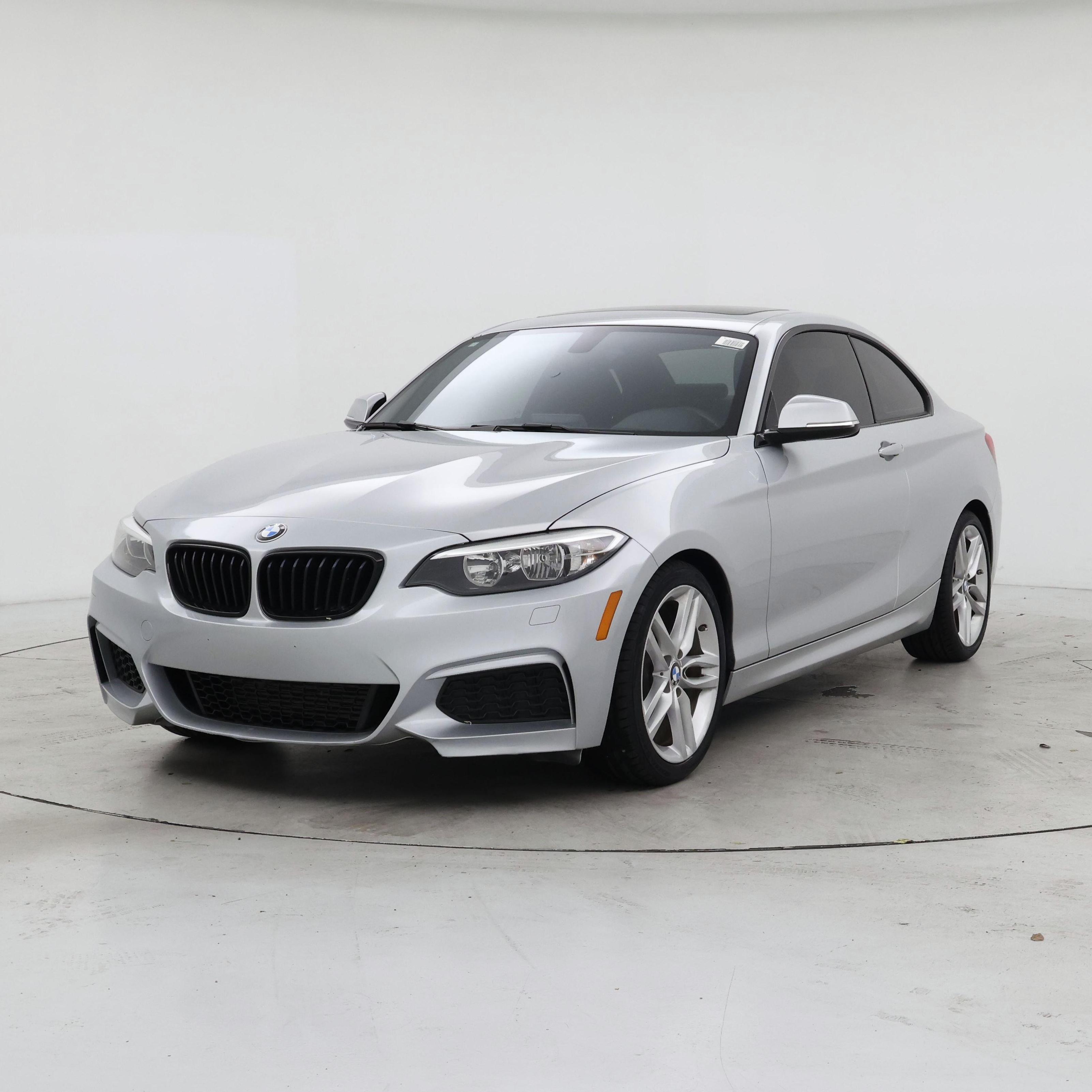 Thumbnail: 2016 BMW 2 Series - 4