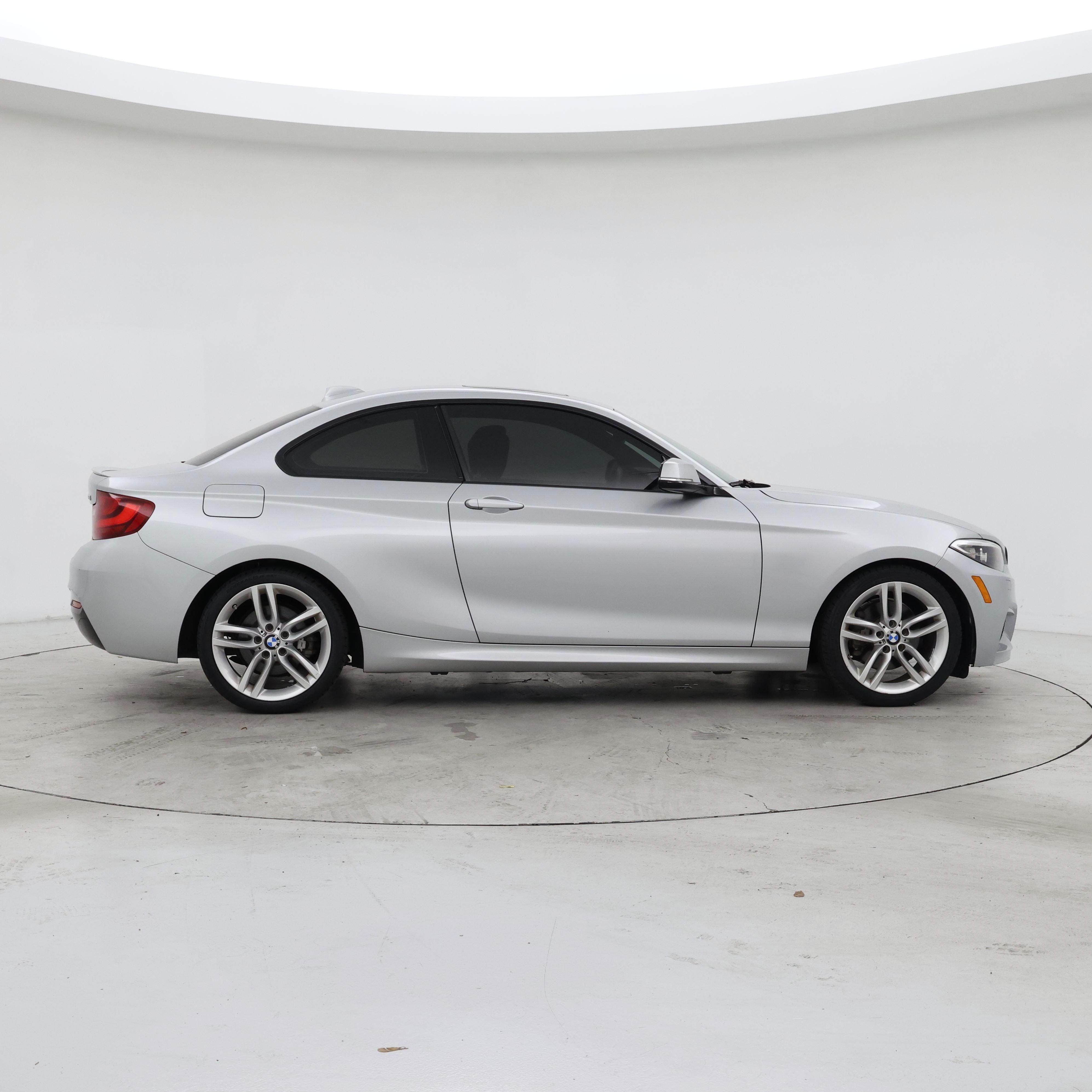Thumbnail: 2016 BMW 2 Series - 7