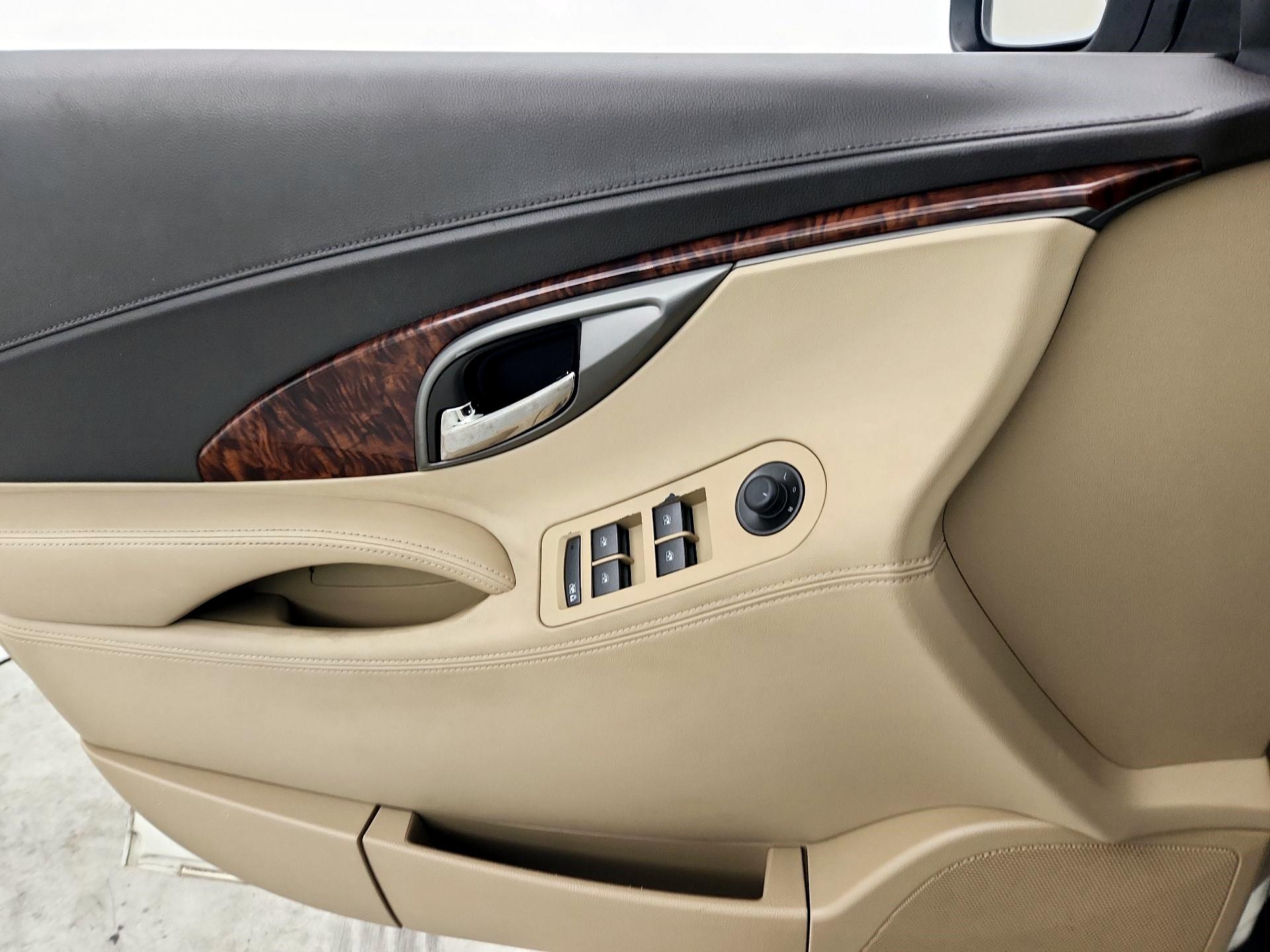 Thumbnail: 2013 Buick LaCrosse - 12
